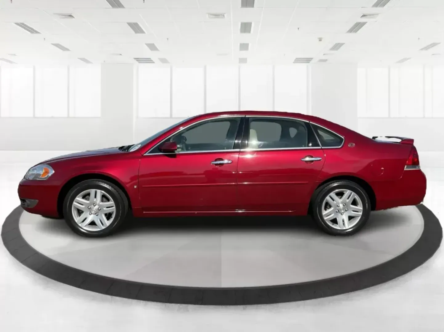 2007 Chevrolet Impala LTZ (2G1WU58R179) with an 3.9L V-6 variable valve control engine, located at 4508 South Dixie Dr, Moraine, OH, 45439, (937) 908-9800, 39.689976, -84.218452 - 2007 Chevrolet Impala LTZ - Photo#5