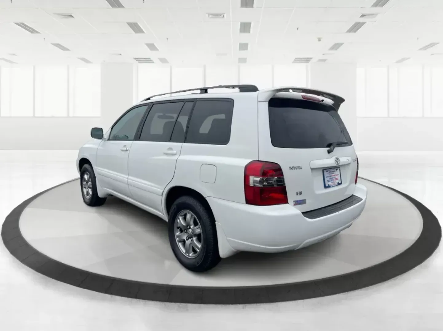 2007 Toyota Highlander V6 | Sport V6 (JTEGP21A370) with an 3.3L V-6 DOHC engine, located at 1230 East Main St, Xenia, OH, 45385, (937) 908-9800, 39.688026, -83.910172 - 2007 Toyota Highlander V6 | Sport V6 - Photo#4