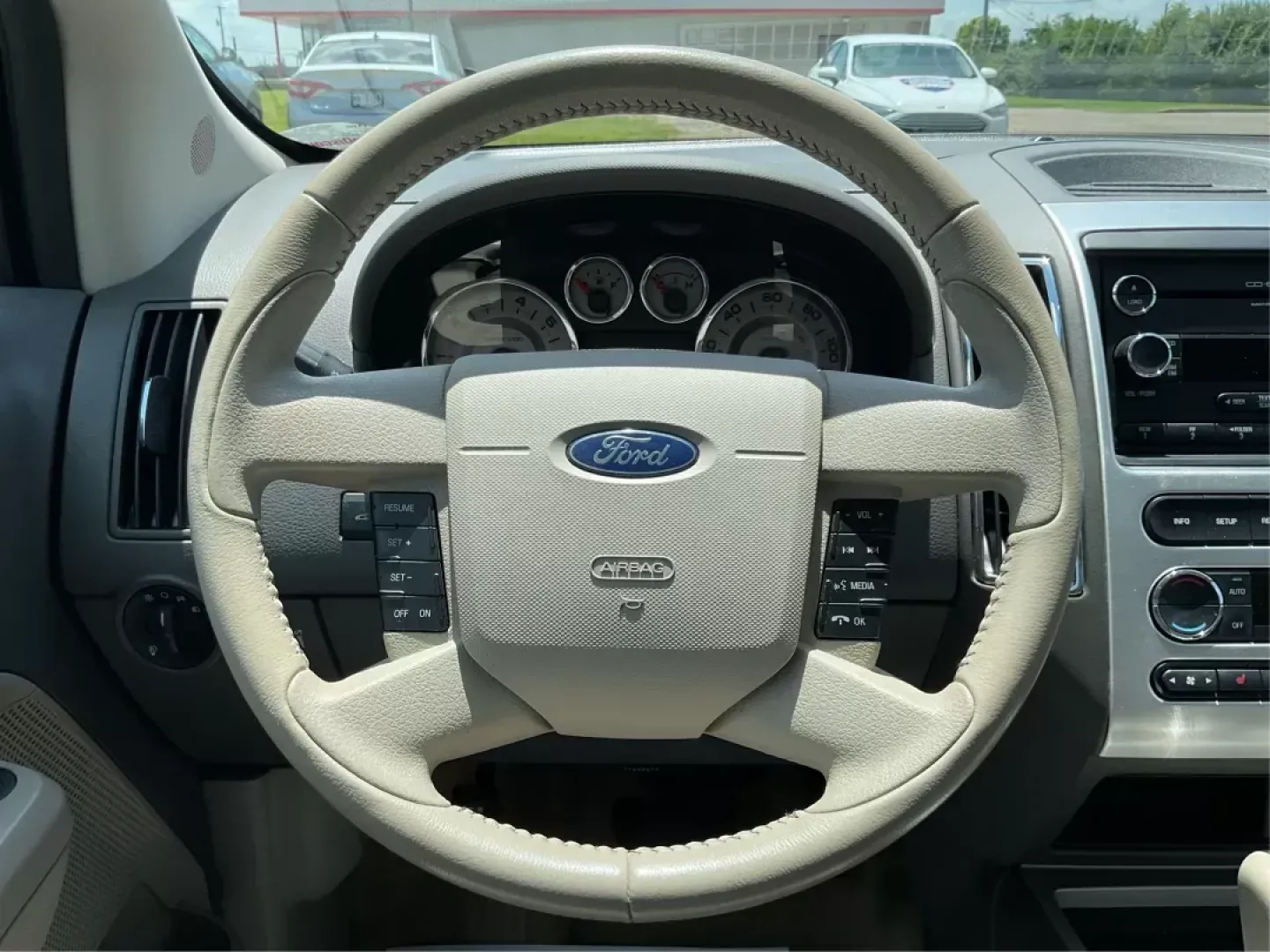 2010 Ford Edge Limited (2FMDK3KC4AB) with an Duratec 3.5L V-6 DOHC engine, located at 1951 S Dayton Lakeview Rd., New Carlisle, OH, 45344, (937) 908-9800, 39.890999, -84.050255 - **Discover Your Next Adventure with the 2010 Ford Edge Limited Perfect for Family Road Trips!**<br /> <br /> Are you ready to elevate your family road trips or daily commutes? The 2010 Ford Edge Limited is here to take your driving experience to the next level! With its spacious interior, advanced - Photo#15