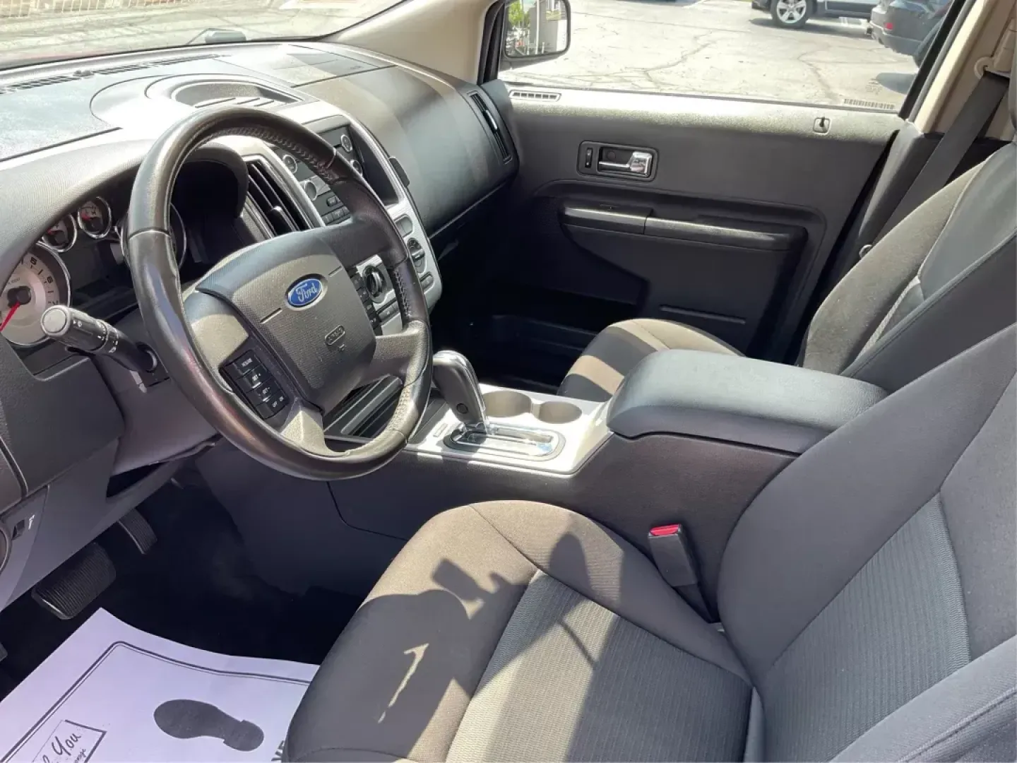 2010 Ford Edge SEL (2FMDK3JC3AB) with an Duratec 3.5L V-6 DOHC engine, located at 1230 East Main St, Xenia, OH, 45385, (937) 908-9800, 39.688026, -83.910172 - Experience the freedom of the open road with the 2010 Ford Edge SEL, a perfect companion for growing families, weekend adventurers, or anyone looking to elevate their daily commute. With its spacious interior and robust performance, this SUV is designed to meet all your needs, whether you're navigat - Photo#8
