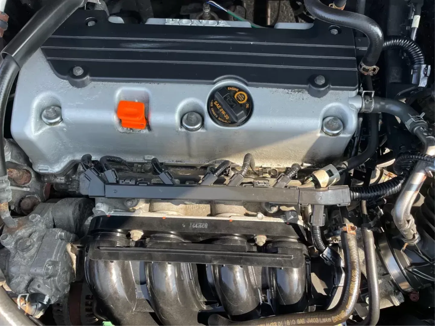 2010 Honda CR-V EX-L (5J6RE4H74AL) with an 2.4L I-4 DOHC engine, located at 8750 N County Rd 25A, Piqua, OH, 45356, (937) 908-9800, 40.164391, -84.232513 - 2010 Honda CR-V EX-L - Photo#10
