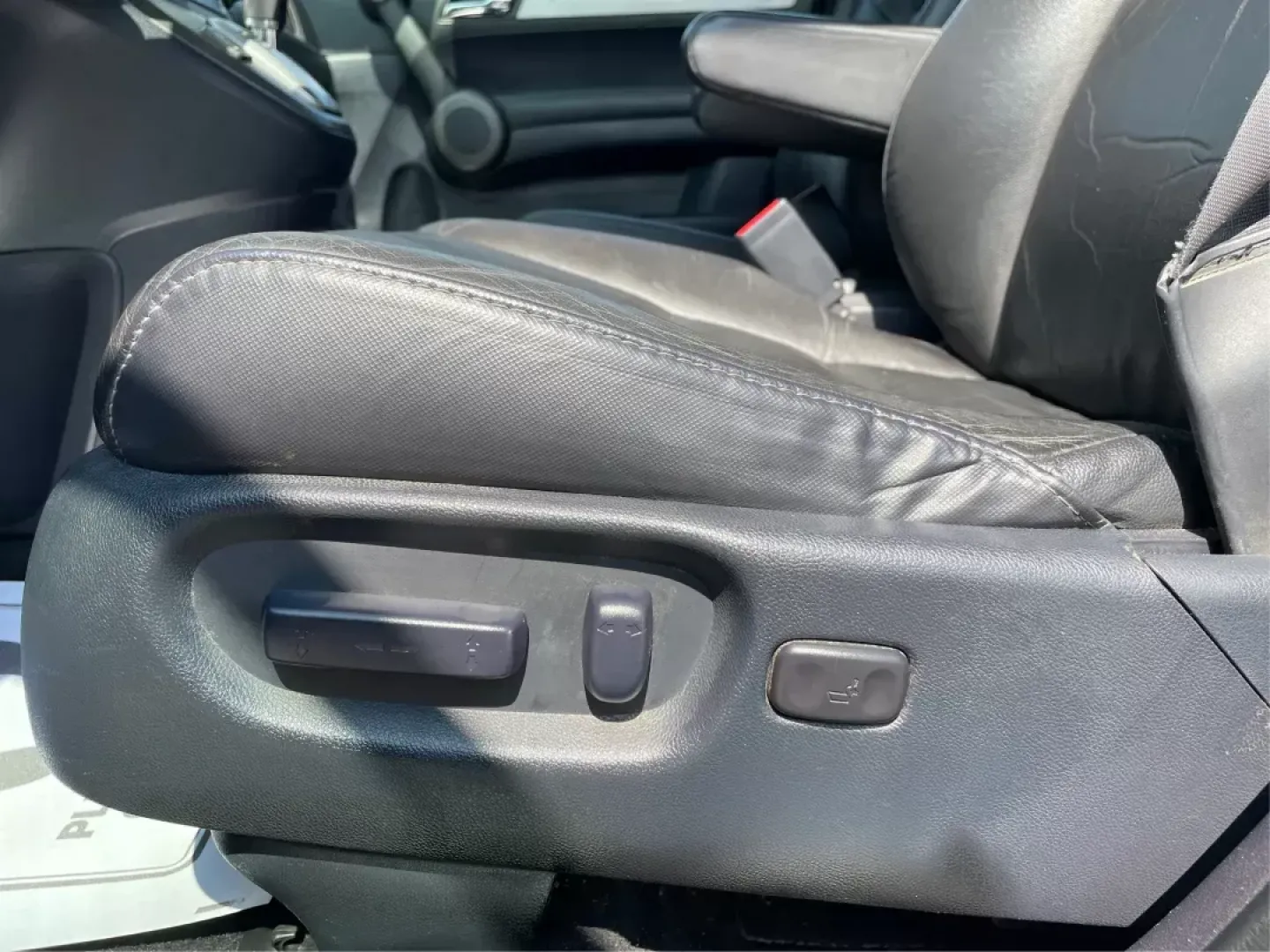 2010 Honda CR-V EX-L (5J6RE4H74AL) with an 2.4L I-4 DOHC engine, located at 8750 N County Rd 25A, Piqua, OH, 45356, (937) 908-9800, 40.164391, -84.232513 - 2010 Honda CR-V EX-L - Photo#17