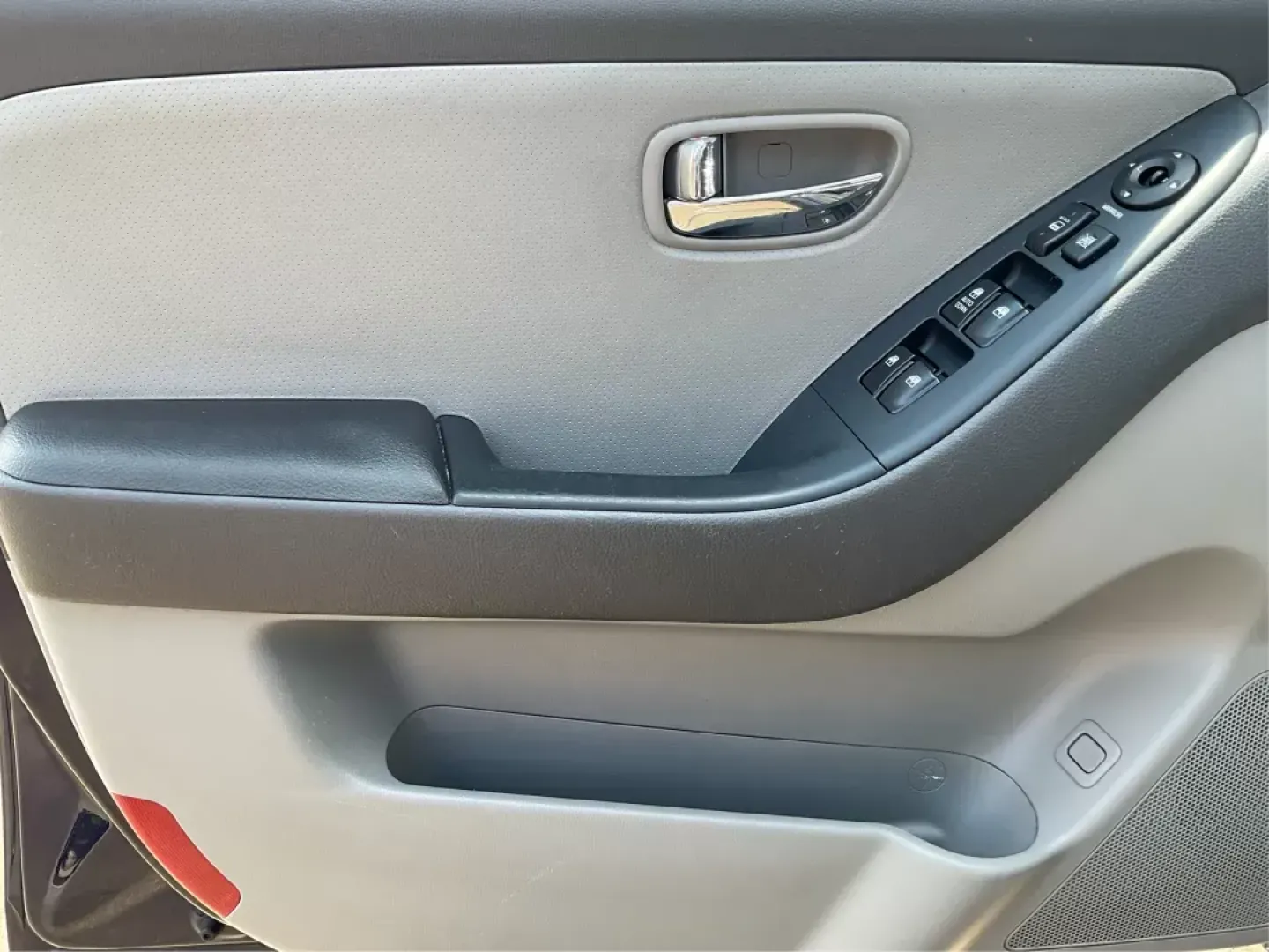 2010 Hyundai Elantra GLS (KMHDU4AD8AU) with an 2L I-4 DOHC engine, located at 1951 S Dayton Lakeview Rd., New Carlisle, OH, 45344, (937) 908-9800, 39.890999, -84.050255 - 2010 Hyundai Elantra GLS - Photo#17