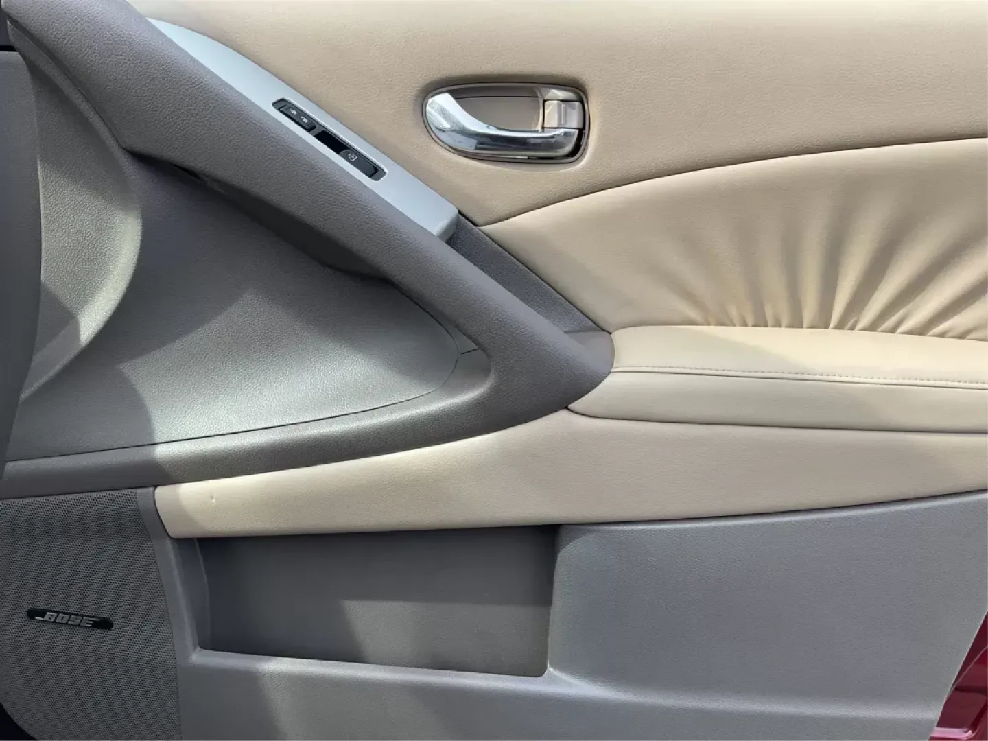 2010 Nissan Murano SL (JN8AZ1MW4AW) with an 3.5L V-6 DOHC engine, located at 1099 N County Rd 25A , Troy, OH, 45373, (937) 908-9800, 40.057079, -84.212883 - One Owner - Photo#17