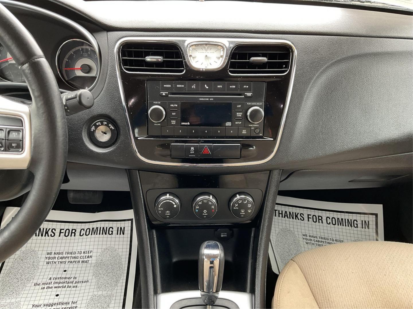 2011 Chrysler 200 Touring (1C3BC1FG5BN) with an 3.6L V6 DOHC 24V FFV engine, 6-Speed Automatic transmission, located at 1230 East Main St, Xenia, OH, 45385, (937) 908-9800, 39.688026, -83.910172 - 2011 Chrysler 200 Touring - Photo#12