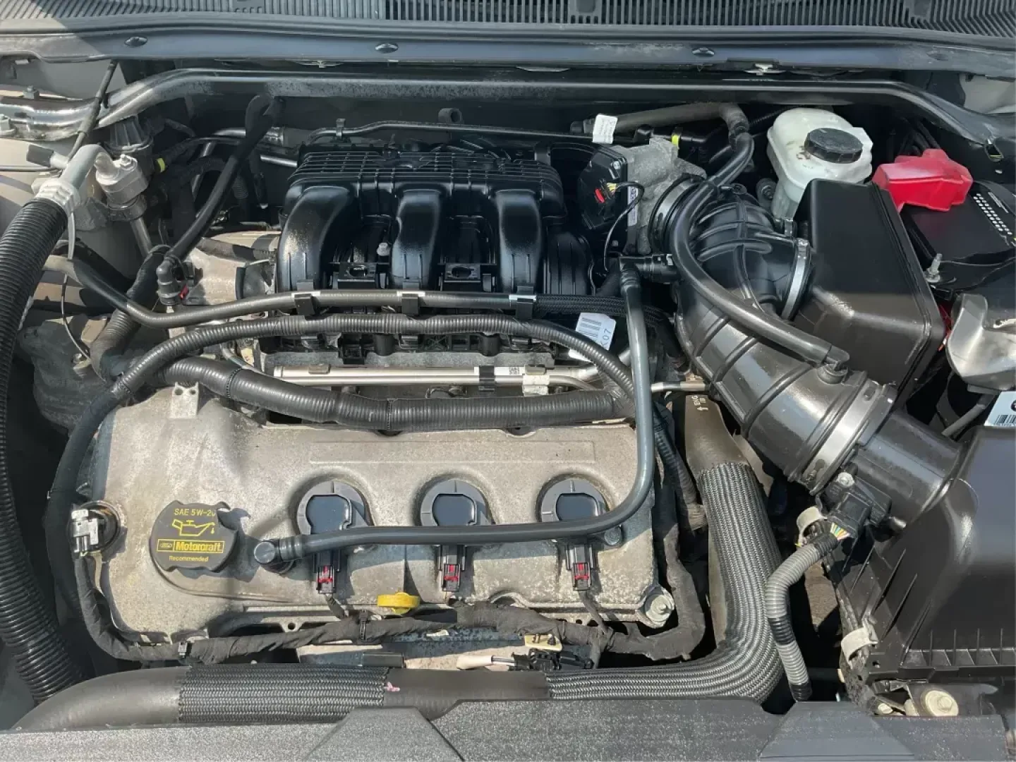 2011 Ford Taurus SEL (1FAHP2EW4BG) with an Duratec 3.5L V-6 DOHC engine, located at 401 Woodman Dr, Riverside, OH, 45431, (937) 908-9800, 39.760899, -84.123421 - 2011 Ford Taurus SEL - Photo#10