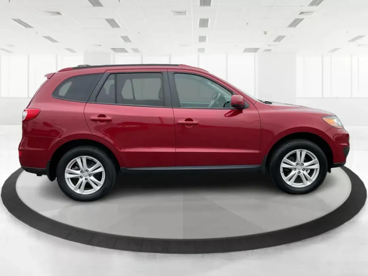 2011 Hyundai Santa Fe SE (5XYZHDAG5BG) with an 3.5L V-6 DOHC engine, located at 1184 Kauffman Ave, Fairborn, OH, 45324, (937) 908-9800, 39.807072, -84.030914 - **2011 Hyundai Santa Fe SE Your Next Adventure Awaits!** <br /> <br /> If you're in the market for a reliable SUV that seamlessly fits into your lifestyle, look no further than this stunning 2011 Hyundai Santa Fe SE, available for just $14,995 at Advantage Car and Credit in Fairborn, OH. Whether y - Photo#1