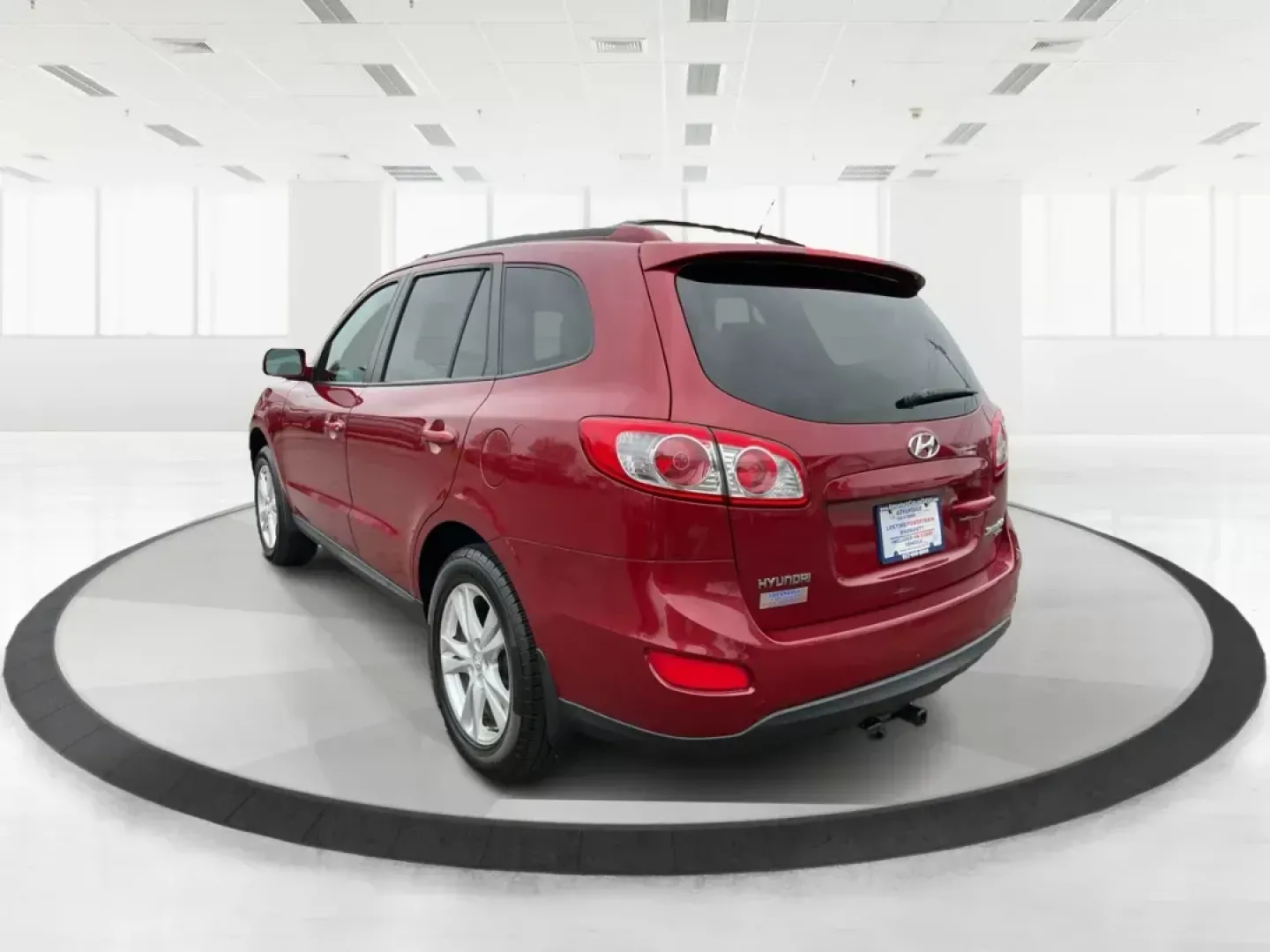 2011 Hyundai Santa Fe SE (5XYZHDAG5BG) with an 3.5L V-6 DOHC engine, located at 1184 Kauffman Ave, Fairborn, OH, 45324, (937) 908-9800, 39.807072, -84.030914 - **2011 Hyundai Santa Fe SE Your Next Adventure Awaits!** <br /> <br /> If you're in the market for a reliable SUV that seamlessly fits into your lifestyle, look no further than this stunning 2011 Hyundai Santa Fe SE, available for just $14,995 at Advantage Car and Credit in Fairborn, OH. Whether y - Photo#4