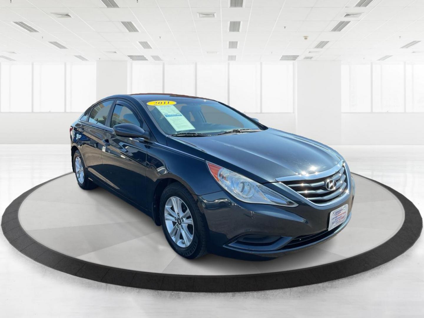 2011 Hyundai Sonata GLS (5NPEB4AC0BH) with an 2.4L I-4 gasoline direct injection engine, located at 8750 N County Rd 25A, Piqua, OH, 45356, (937) 908-9800, 40.164391, -84.232513 - 2011 Hyundai Sonata GLS - Photo#0