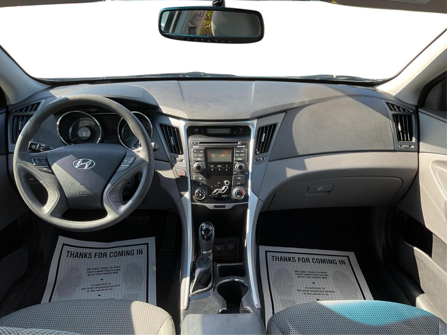 2011 Hyundai Sonata GLS (5NPEB4AC0BH) with an 2.4L I-4 gasoline direct injection engine, located at 8750 N County Rd 25A, Piqua, OH, 45356, (937) 908-9800, 40.164391, -84.232513 - 2011 Hyundai Sonata GLS - Photo#19
