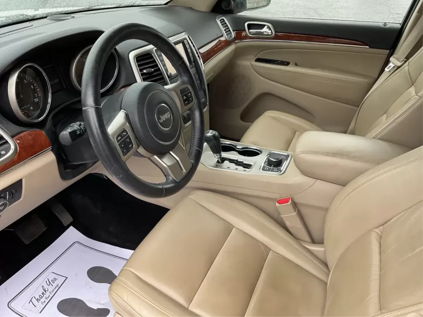 2011 Jeep Grand Cherokee Limited (1J4RR5GG2BC) with an Other engine, located at 4508 South Dixie Dr, Moraine, OH, 45439, (937) 908-9800, 39.689976, -84.218452 - 2011 Jeep Grand Cherokee Limited - Photo#9