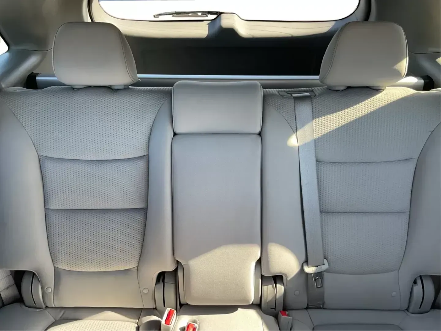 2011 Kia Sorento LX (5XYKTCA11BG) with an 2.4L I-4 DOHC engine, located at 8750 N County Rd 25A, Piqua, OH, 45356, (937) 908-9800, 40.164391, -84.232513 - 2011 Kia Sorento LX - Photo#12