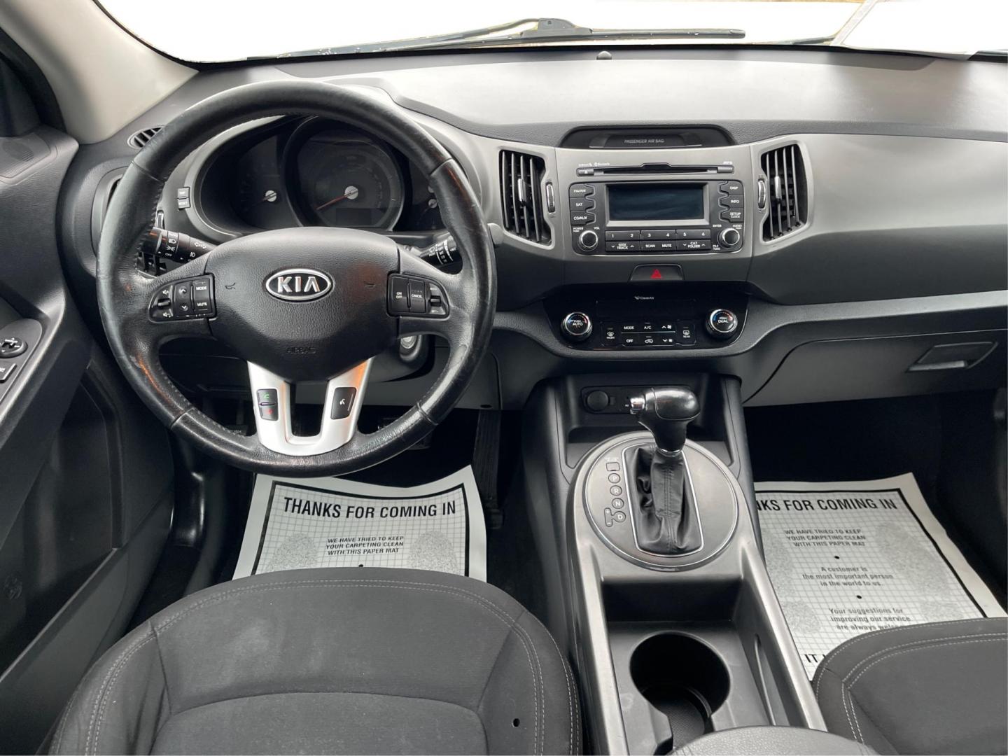 2011 Kia Sportage EX AWD (KNDPCCA29B7) with an 2.4L V6 DOHC 24V engine, 6-Speed Automatic transmission, located at 1184 Kauffman Ave, Fairborn, OH, 45324, (937) 908-9800, 39.807072, -84.030914 - 2011 Kia Sportage EX AWD - Photo#20