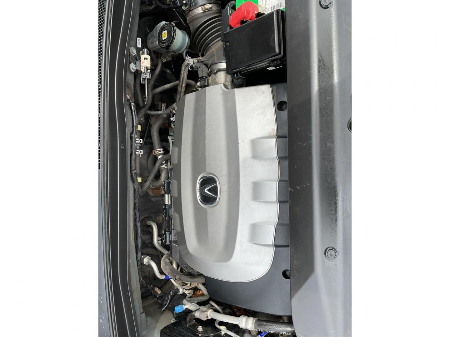 2012 Acura MDX Technology Package (2HNYD2H34CH) with an 3.7L V-6 VTEC variable valve control engine, located at 8750 N County Rd 25A, Piqua, OH, 45356, (937) 908-9800, 40.164391, -84.232513 - Third Row - Photo#10