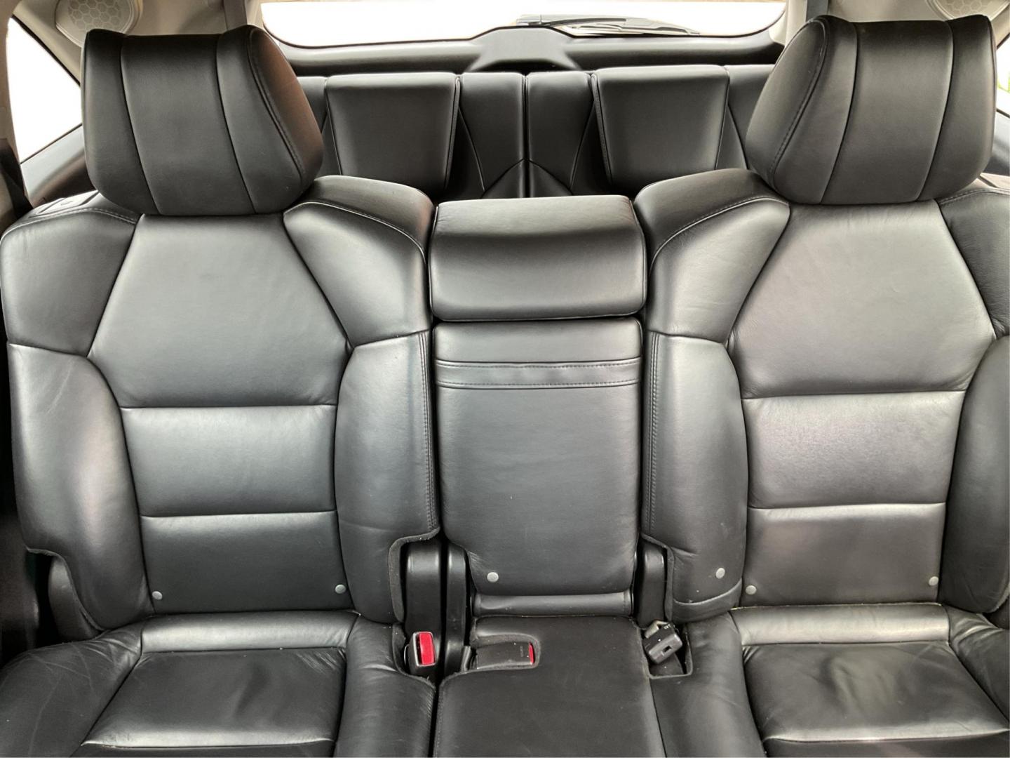 2012 Acura MDX Technology Package (2HNYD2H34CH) with an 3.7L V-6 VTEC variable valve control engine, located at 8750 N County Rd 25A, Piqua, OH, 45356, (937) 908-9800, 40.164391, -84.232513 - Third Row - Photo#13