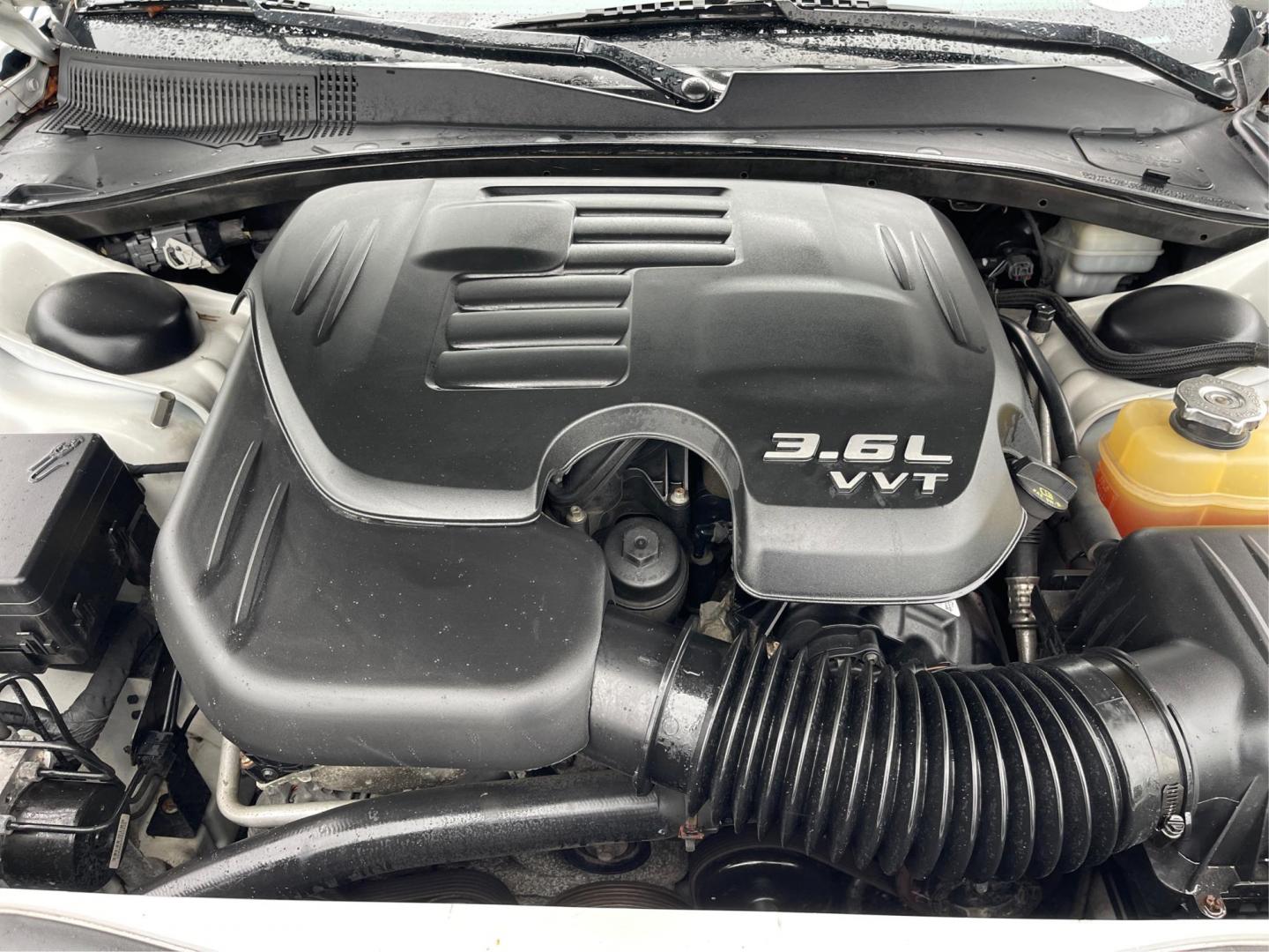 2012 Chrysler 300 Limited (2C3CCACG7CH) with an 3.6L V-6 DOHC engine, located at 8750 N County Rd 25A, Piqua, OH, 45356, (937) 908-9800, 40.164391, -84.232513 - 2012 Chrysler 300 Limited - Photo#11