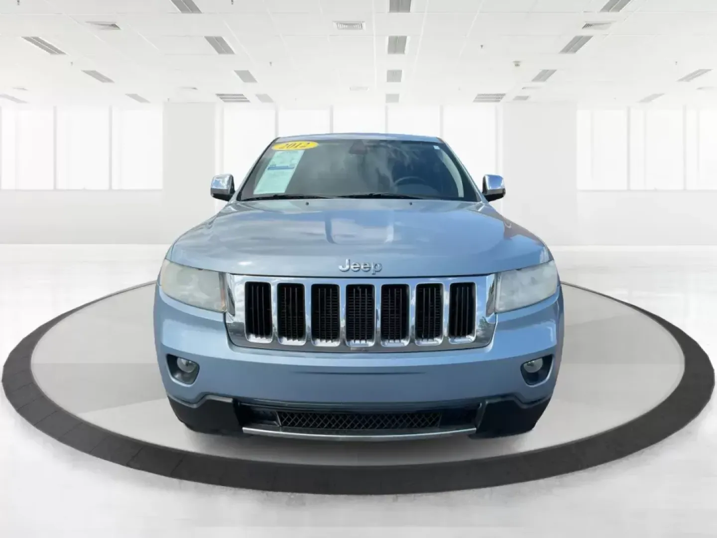 2012 Jeep Grand Cherokee Limited (1C4RJEBG5CC) with an Other engine, located at 880 E. National Road, Vandalia, OH, 45377, (937) 908-9800, 39.891918, -84.183594 - 2012 Jeep Grand Cherokee Limited - Photo#6