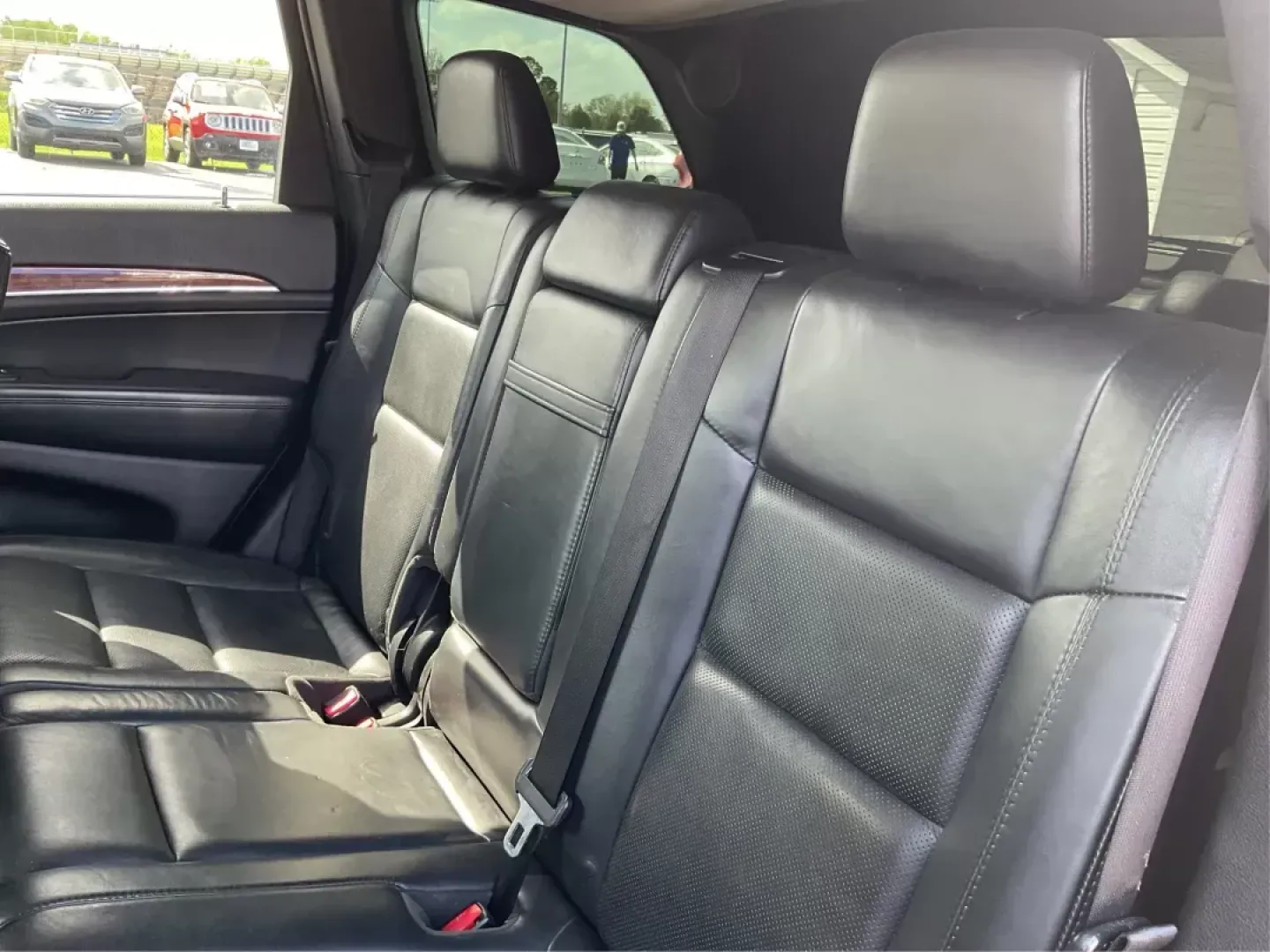 2012 Jeep Grand Cherokee Limited (1C4RJEBG5CC) with an Other engine, located at 880 E. National Road, Vandalia, OH, 45377, (937) 908-9800, 39.891918, -84.183594 - 2012 Jeep Grand Cherokee Limited - Photo#9