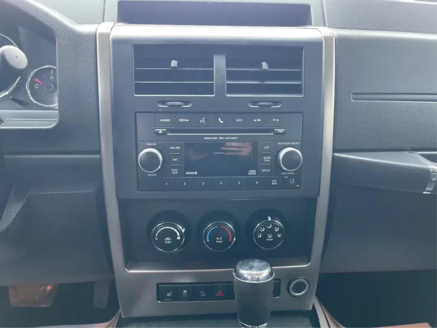 2012 Jeep Liberty Sport 4WD (1C4PJMAK8CW) with an 3.7L V6 SOHC 12V engine, 4-Speed Automatic transmission, located at 1099 N County Rd 25A , Troy, OH, 45373, (937) 908-9800, 40.057079, -84.212883 - 2012 Jeep Liberty Sport 4WD - Photo#12