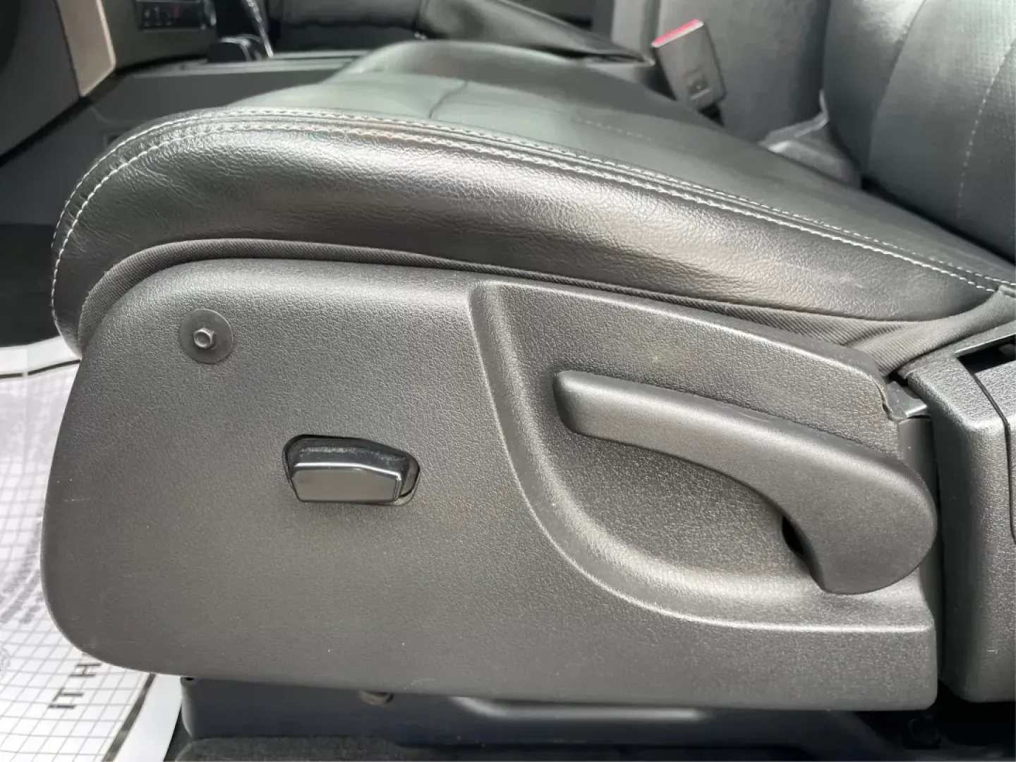 2012 Jeep Liberty Sport 4WD (1C4PJMAK8CW) with an 3.7L V6 SOHC 12V engine, 4-Speed Automatic transmission, located at 1099 N County Rd 25A , Troy, OH, 45373, (937) 908-9800, 40.057079, -84.212883 - 2012 Jeep Liberty Sport 4WD - Photo#17