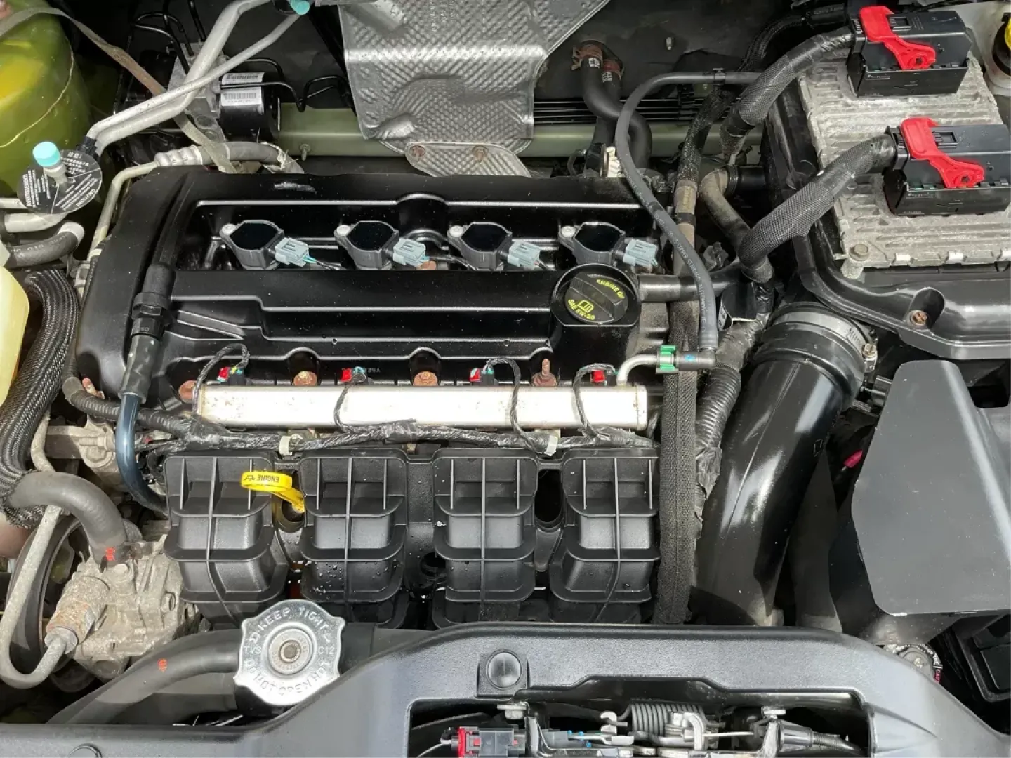 2012 Jeep Patriot Latitude 2WD (1C4NJPFA7CD) with an 2.0L L4 DOHC 16V engine, located at 401 Woodman Dr, Riverside, OH, 45431, (937) 908-9800, 39.760899, -84.123421 - 2012 Jeep Patriot Latitude 2WD - Photo#10