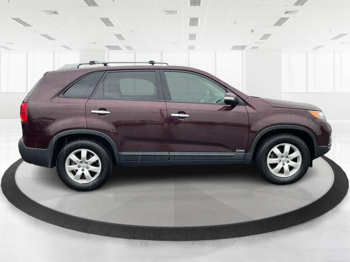 2012 Kia Sorento LX (5XYKTDA6XCG) with an 2.4L I-4 gasoline direct injection engine, located at 880 E. National Road, Vandalia, OH, 45377, (937) 908-9800, 39.891918, -84.183594 - One Owner - Photo#1
