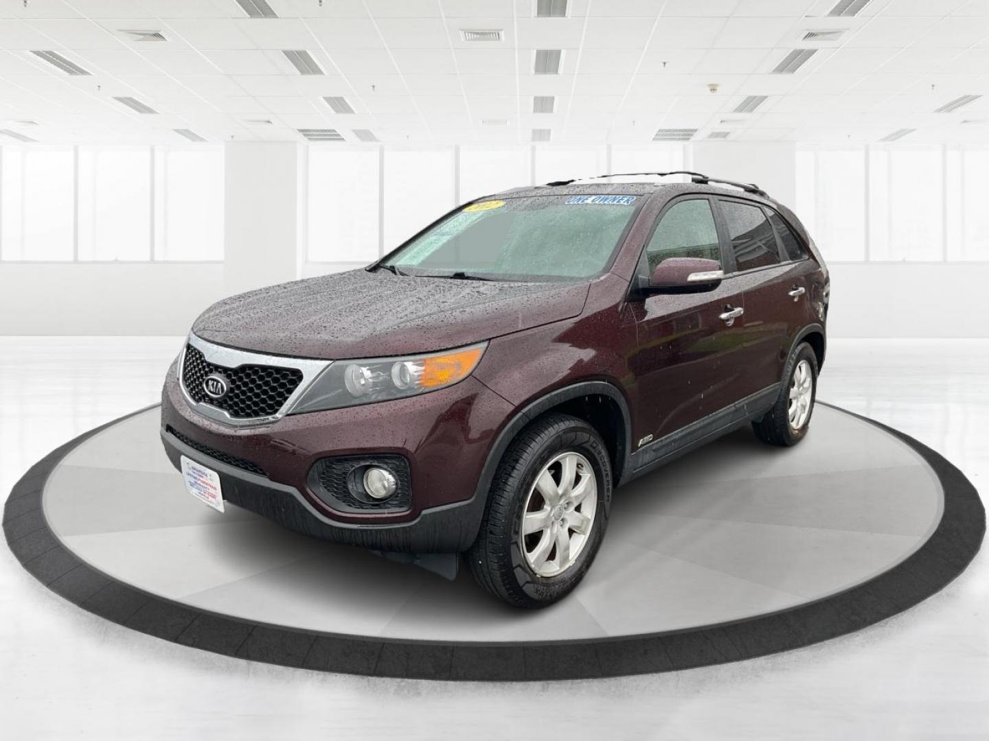 2012 Kia Sorento LX (5XYKTDA6XCG) with an 2.4L I-4 gasoline direct injection engine, located at 880 E. National Road, Vandalia, OH, 45377, (937) 908-9800, 39.891918, -84.183594 - One Owner - Photo#8