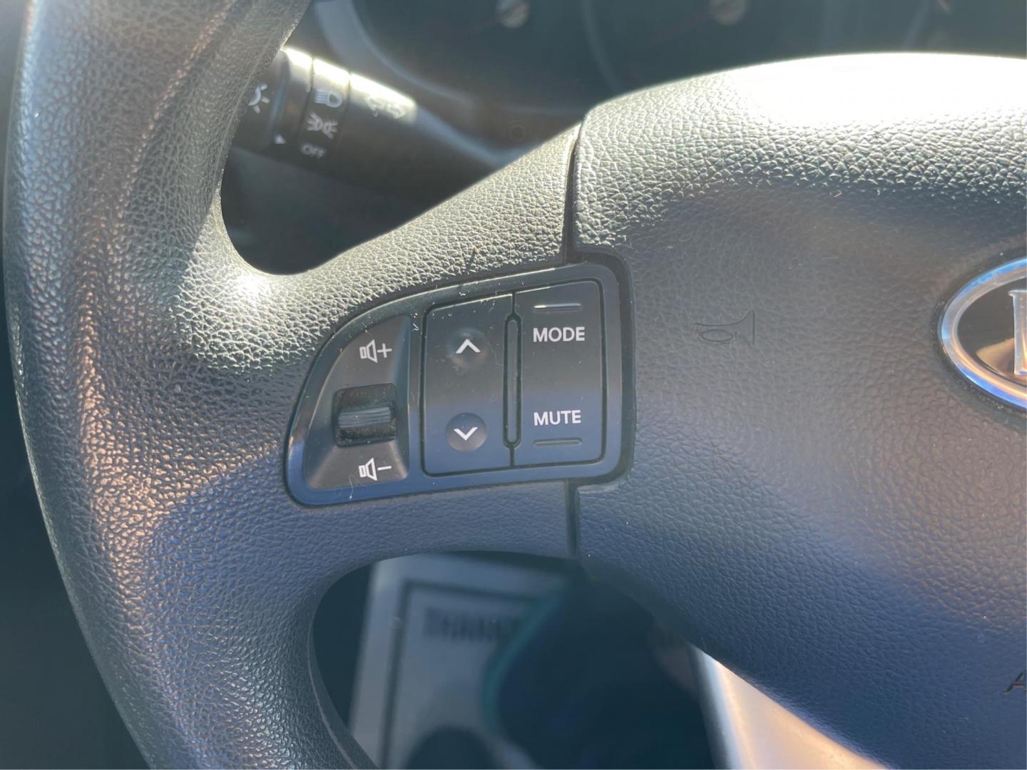 2012 Kia Sportage LX (KNDPBCA20C7) with an 2.4L I-4 DOHC engine, located at 401 Woodman Dr, Riverside, OH, 45431, (937) 908-9800, 39.760899, -84.123421 - 2012 Kia Sportage LX - Photo#15