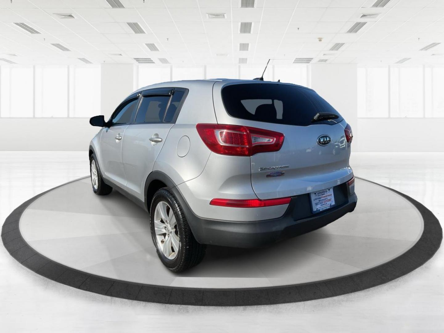 2012 Kia Sportage LX (KNDPB3A21C7) with an 2.4L I-4 DOHC engine, located at 401 Woodman Dr, Riverside, OH, 45431, (937) 908-9800, 39.760899, -84.123421 - One Owner - Photo#4