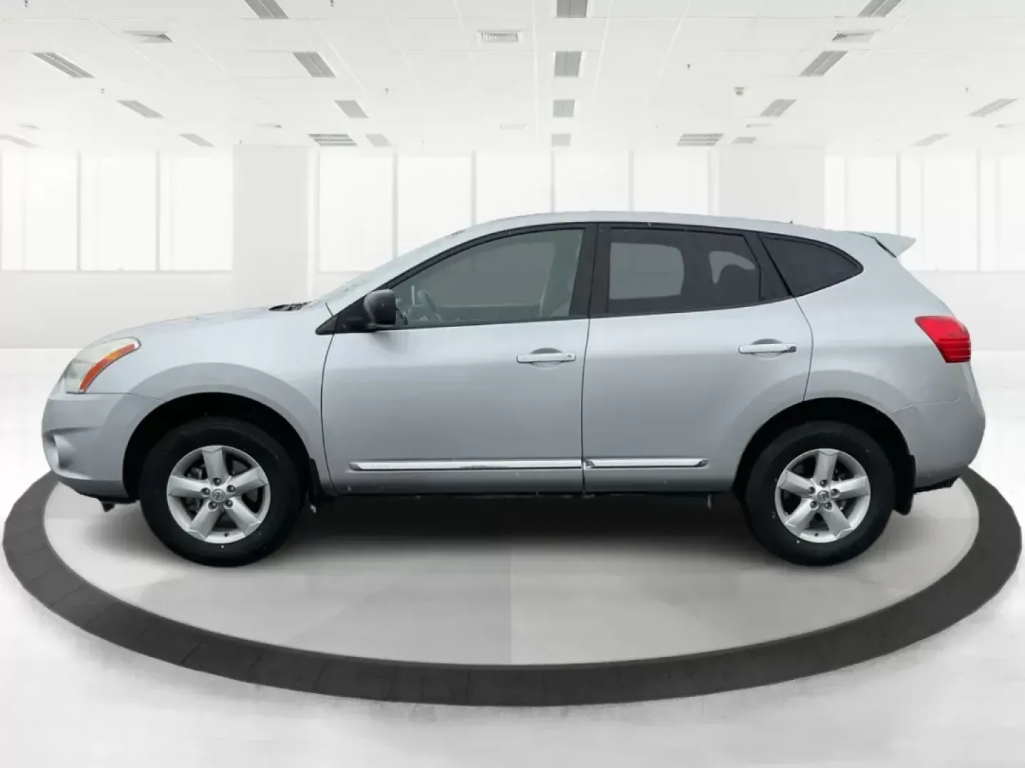 2012 Nissan Rogue S (JN8AS5MT2CW) with an 2.5L I-4 DOHC engine, located at 1951 S Dayton Lakeview Rd., New Carlisle, OH, 45344, (937) 908-9800, 39.890999, -84.050255 - Are you seeking the perfect vehicle that balances style, comfort, and versatility? Look no further than the 2012 Nissan Rogue, now available at Advantage Car and Credit in Fairborn, OH. This sleek SUV is not just a mode of transportation; it's your ticket to adventure, ideal for growing families, we - Photo#5