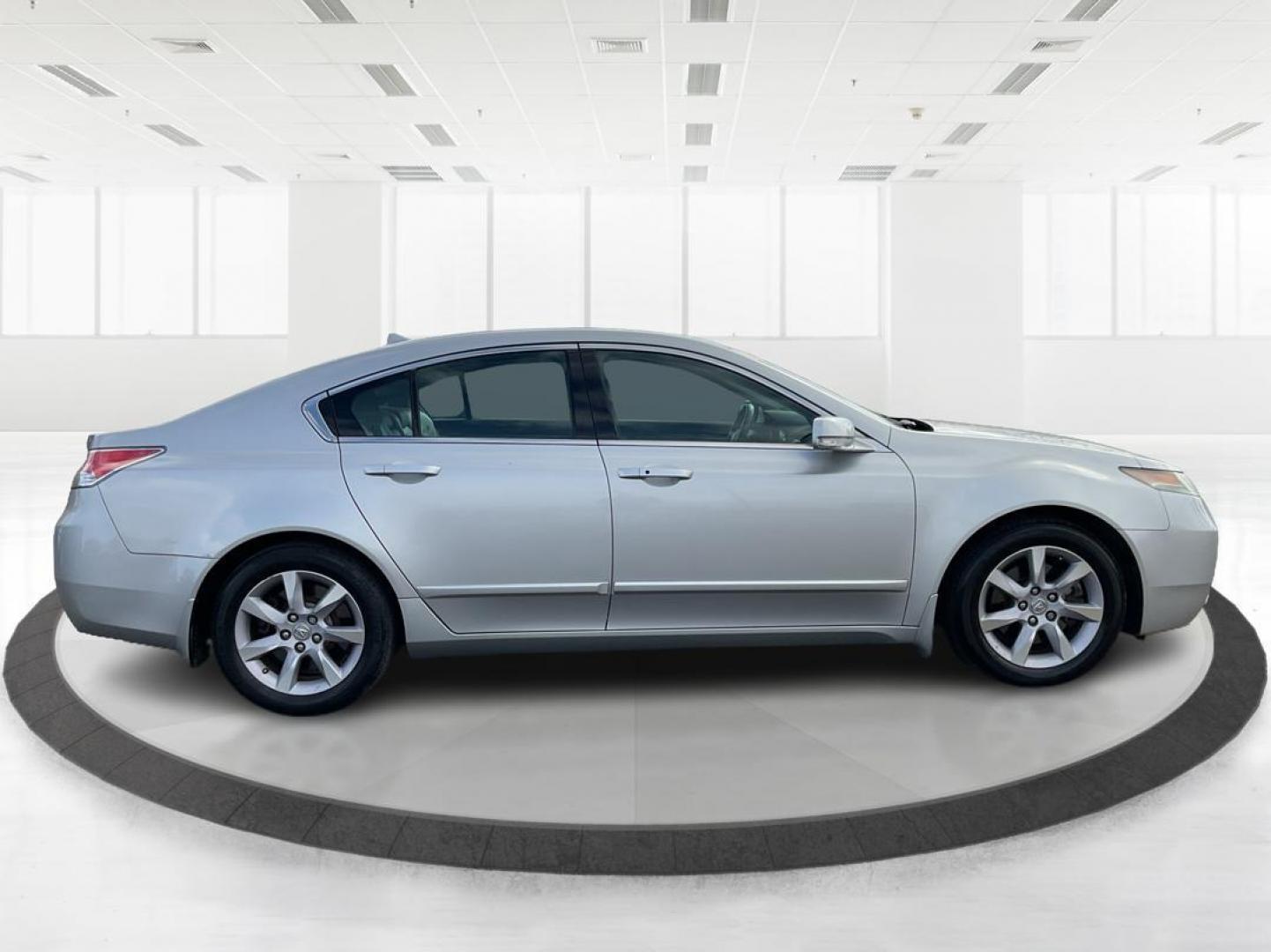 2013 Acura TL 3.5 (19UUA8F57DA) with an 3.5L V-6 variable valve control engine, located at 401 Woodman Dr, Riverside, OH, 45431, (937) 908-9800, 39.760899, -84.123421 - 2013 Acura TL 3.5 - Photo#1