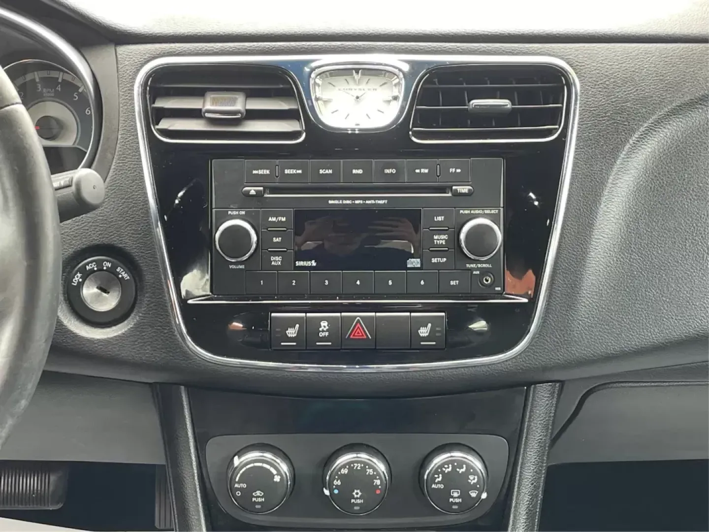 2013 Chrysler 200 Limited (1C3CCBCG7DN) with an Other engine, located at 1099 N County Rd 25A , Troy, OH, 45373, (937) 908-9800, 40.057079, -84.212883 - 2013 Chrysler 200 Limited - Photo#12