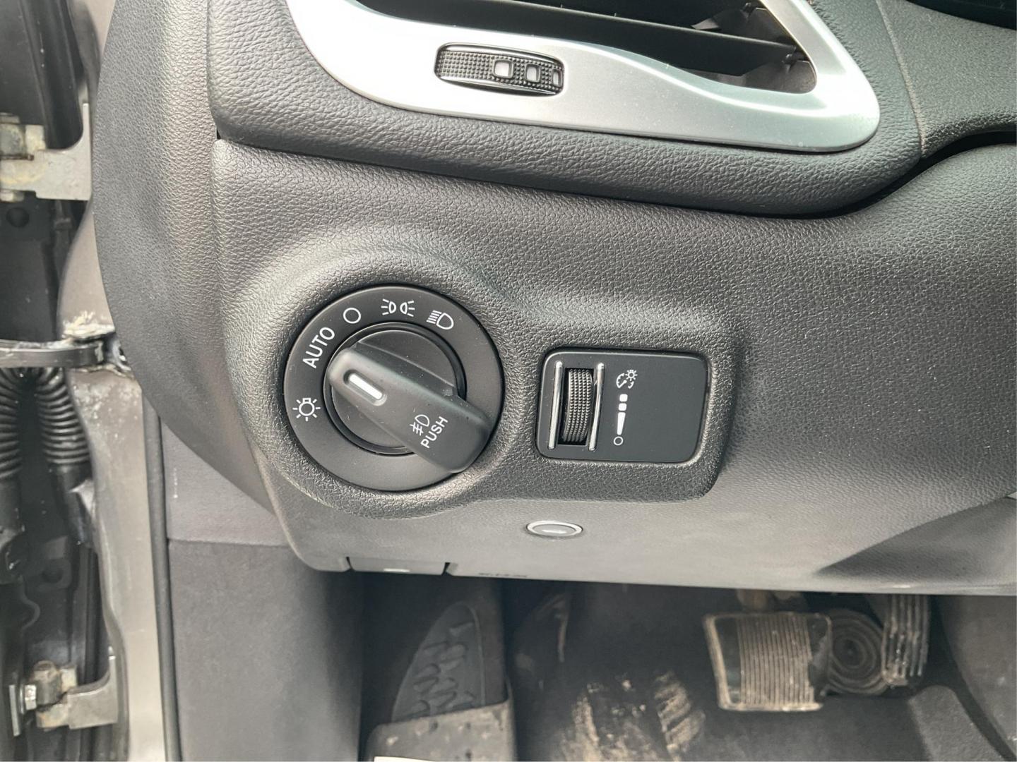 2013 Dodge Dart SXT (1C3CDFBA1DD) with an 2L I-4 DOHC engine, located at 1951 S Dayton Lakeview Rd., New Carlisle, OH, 45344, (937) 908-9800, 39.890999, -84.050255 - 2013 Dodge Dart SXT - Photo#16