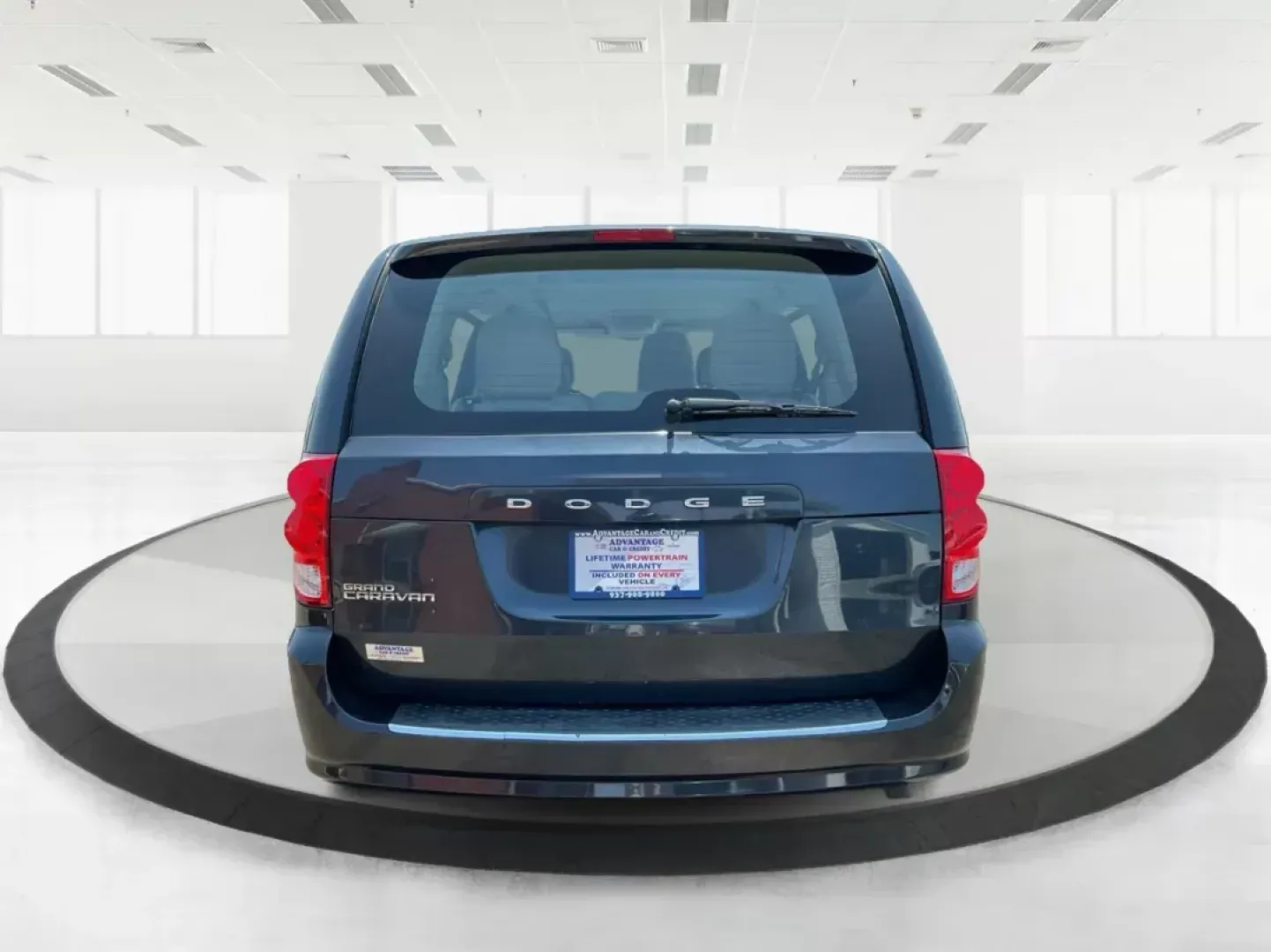 2013 Dodge Grand Caravan SE (2C4RDGBG2DR) with an 3.6L V6 DOHC 24V engine, 6-Speed Automatic transmission, located at 401 Woodman Dr, Riverside, OH, 45431, (937) 908-9800, 39.760899, -84.123421 - 2013 Dodge Grand Caravan SE - Photo#3