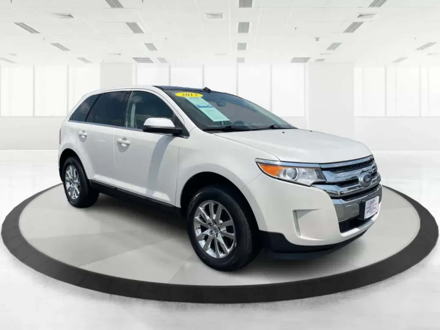 2013 Ford Edge Limited (2FMDK4KCXDB) with an 3.5L V-6 DOHC engine, located at 4508 South Dixie Dr, Moraine, OH, 45439, (937) 908-9800, 39.689976, -84.218452 - **Discover Your Next Adventure with the 2013 Ford Edge Limited at Advantage Car and Credit!**<br /> <br /> Are you ready to elevate your driving experience? Whether you're commuting to work, shuttling the kids to school, or planning weekend getaways, the 2013 Ford Edge Limited is the versatile SUV t - Photo#0