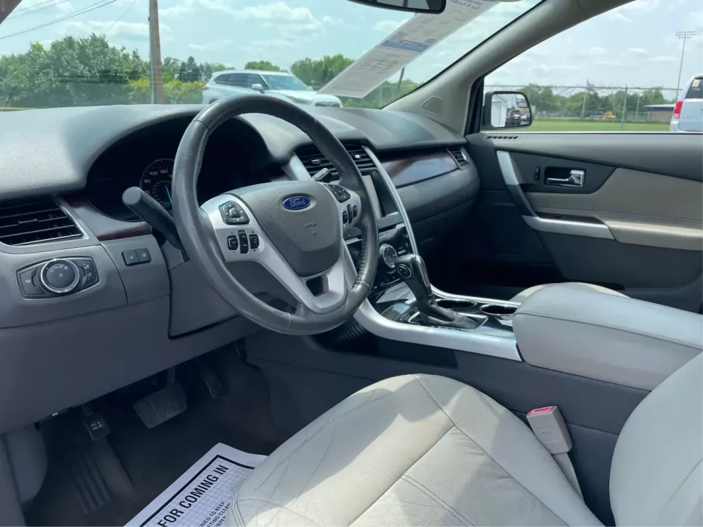 2013 Ford Edge Limited (2FMDK4KCXDB) with an 3.5L V-6 DOHC engine, located at 4508 South Dixie Dr, Moraine, OH, 45439, (937) 908-9800, 39.689976, -84.218452 - **Discover Your Next Adventure with the 2013 Ford Edge Limited at Advantage Car and Credit!**<br /> <br /> Are you ready to elevate your driving experience? Whether you're commuting to work, shuttling the kids to school, or planning weekend getaways, the 2013 Ford Edge Limited is the versatile SUV t - Photo#8
