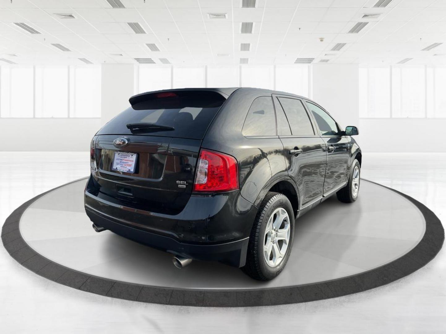 2013 Ford Edge SEL (2FMDK4JC1DB) with an 3.5L V-6 DOHC engine, located at 1184 Kauffman Ave, Fairborn, OH, 45324, (937) 908-9800, 39.807072, -84.030914 - 2013 Ford Edge SEL - Photo#2
