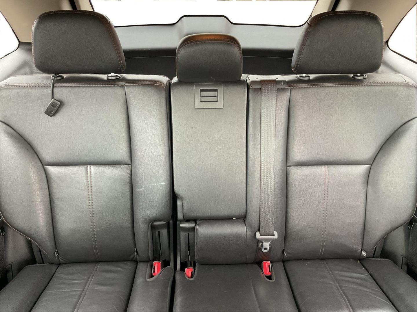 2013 Ford Edge SEL (2FMDK4JC0DB) with an 3.5L V-6 DOHC engine, located at 4508 South Dixie Dr, Moraine, OH, 45439, (937) 908-9800, 39.689976, -84.218452 - 2013 Ford Edge SEL - Photo#11