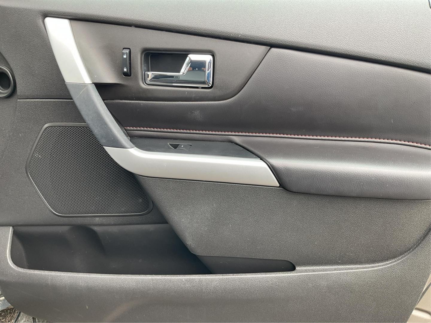 2013 Ford Edge SEL (2FMDK4JC0DB) with an 3.5L V-6 DOHC engine, located at 4508 South Dixie Dr, Moraine, OH, 45439, (937) 908-9800, 39.689976, -84.218452 - 2013 Ford Edge SEL - Photo#17