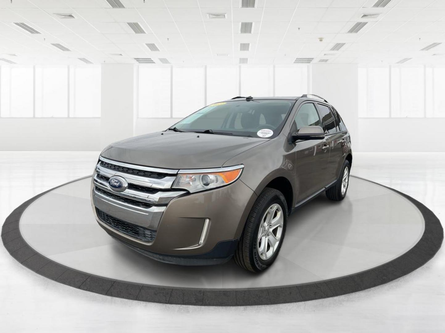 2013 Ford Edge SEL (2FMDK4JC0DB) with an 3.5L V-6 DOHC engine, located at 4508 South Dixie Dr, Moraine, OH, 45439, (937) 908-9800, 39.689976, -84.218452 - 2013 Ford Edge SEL - Photo#6