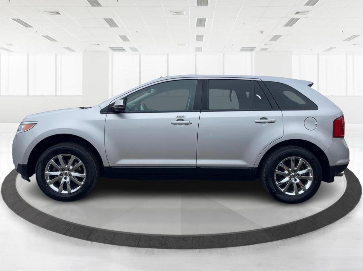 2013 Ford Edge SEL (2FMDK4JC1DB) with an 3.5L V-6 DOHC engine, located at 4508 South Dixie Dr, Moraine, OH, 45439, (937) 908-9800, 39.689976, -84.218452 - 2013 Ford Edge SEL - Photo#5