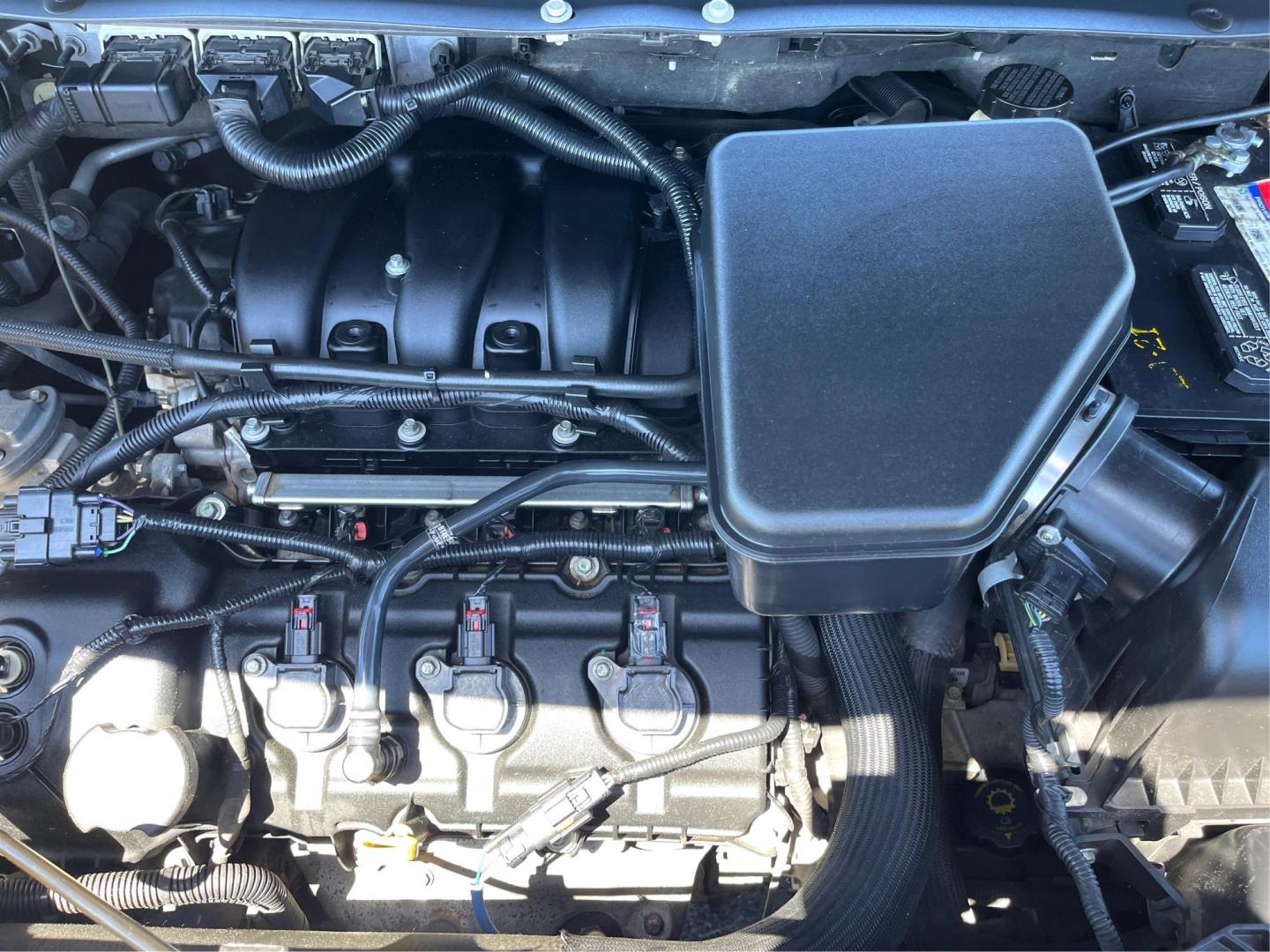 2013 Ford Edge Sport FWD (2FMDK3AK4DB) with an 3.7L V6 DOHC 24V engine, 6-Speed Automatic transmission, located at 8750 N County Rd 25A, Piqua, OH, 45356, (937) 908-9800, 40.164391, -84.232513 - 2013 Ford Edge Sport FWD - Photo#10