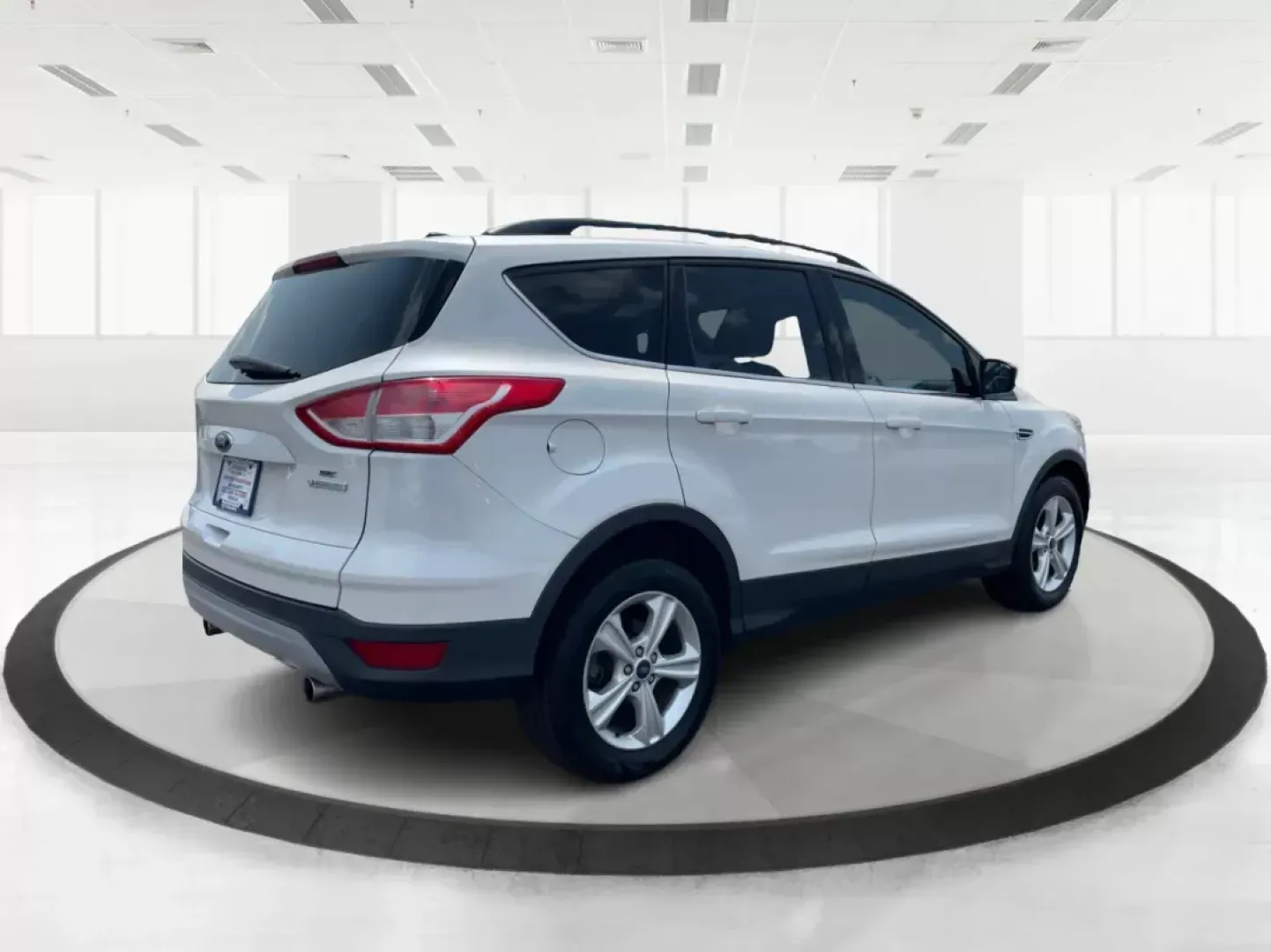 2013 Ford Escape SE (1FMCU0G91DU) with an Other engine, located at 1184 Kauffman Ave, Fairborn, OH, 45324, (937) 908-9800, 39.807072, -84.030914 - 2013 Ford Escape SE - Photo#2