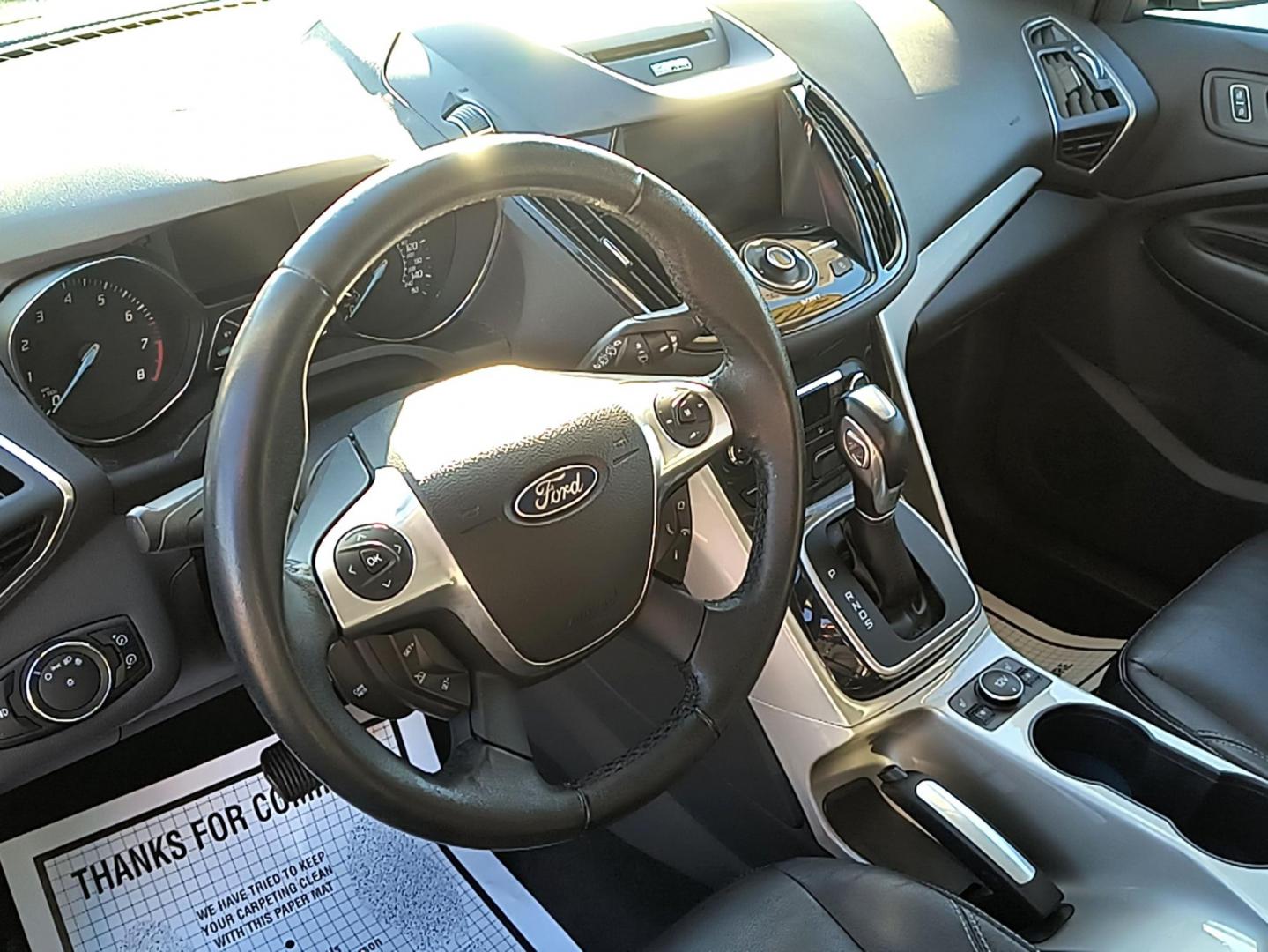 2013 Ford Escape SEL FWD (1FMCU0H99DU) with an 2.0L L4 DOHC 16V engine, 6-Speed Automatic transmission, located at 1099 N County Rd 25A , Troy, OH, 45373, (937) 908-9800, 40.057079, -84.212883 - 2013 Ford Escape SEL FWD - Photo#8