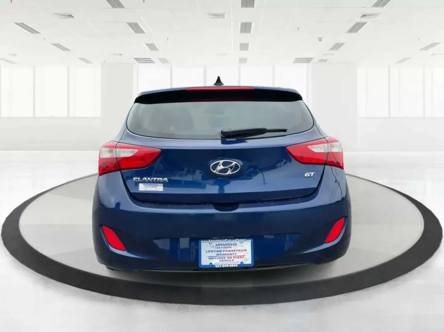 2013 Hyundai Elantra GT Base (KMHD35LE4DU) with an Other engine, located at 4508 South Dixie Dr, Moraine, OH, 45439, (937) 908-9800, 39.689976, -84.218452 - ### Discover Your Next Adventure with the 2013 Hyundai Elantra GT at Advantage Car and Credit!<br /> <br /> Are you looking for a reliable vehicle that enhances your daily commute and weekend getaways? Look no further than the 2013 Hyundai Elantra GT, available now at Advantage Car and Credit in Fai - Photo#3