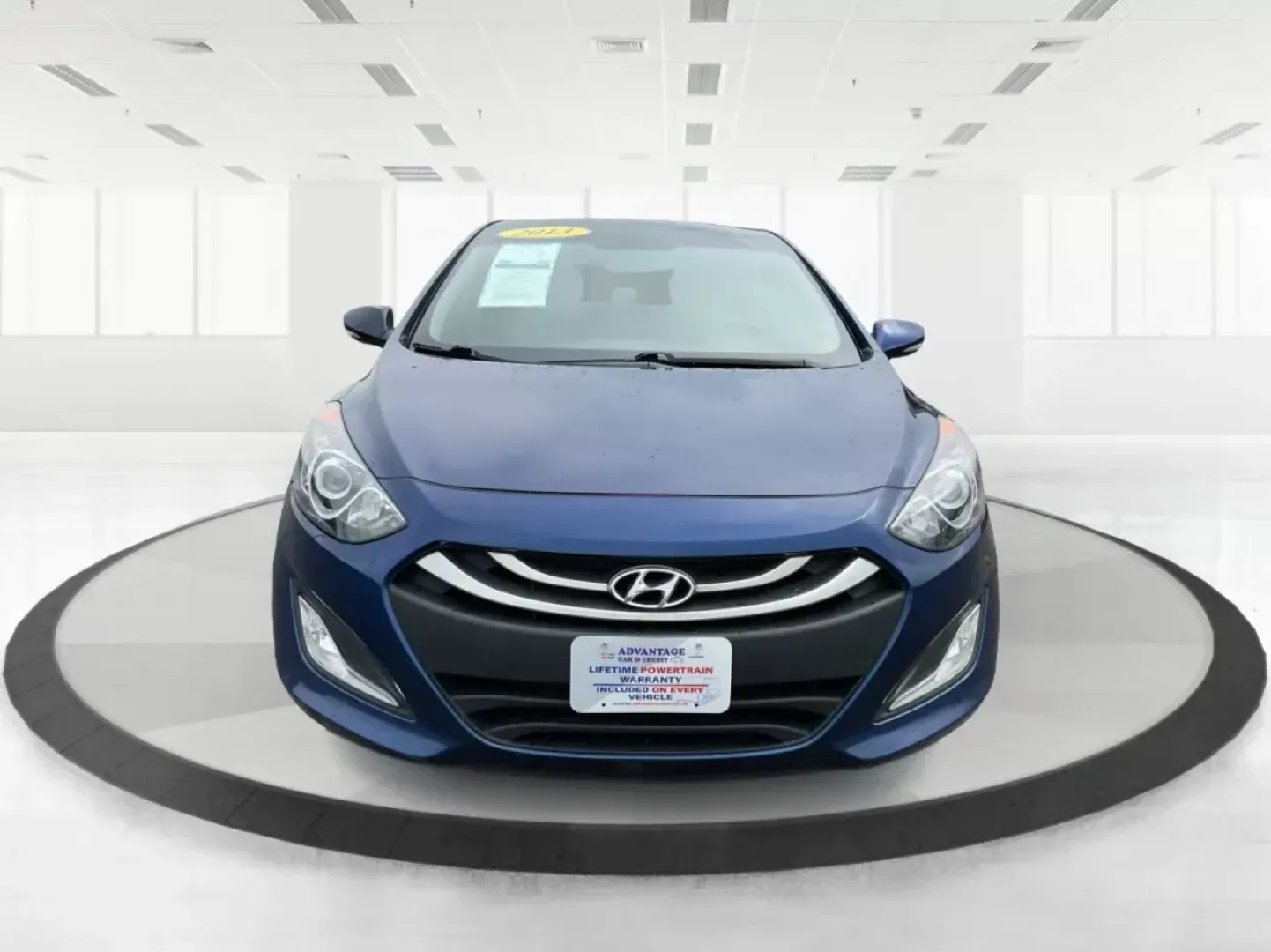 2013 Hyundai Elantra GT Base (KMHD35LE4DU) with an Other engine, located at 4508 South Dixie Dr, Moraine, OH, 45439, (937) 908-9800, 39.689976, -84.218452 - ### Discover Your Next Adventure with the 2013 Hyundai Elantra GT at Advantage Car and Credit!<br /> <br /> Are you looking for a reliable vehicle that enhances your daily commute and weekend getaways? Look no further than the 2013 Hyundai Elantra GT, available now at Advantage Car and Credit in Fai - Photo#6