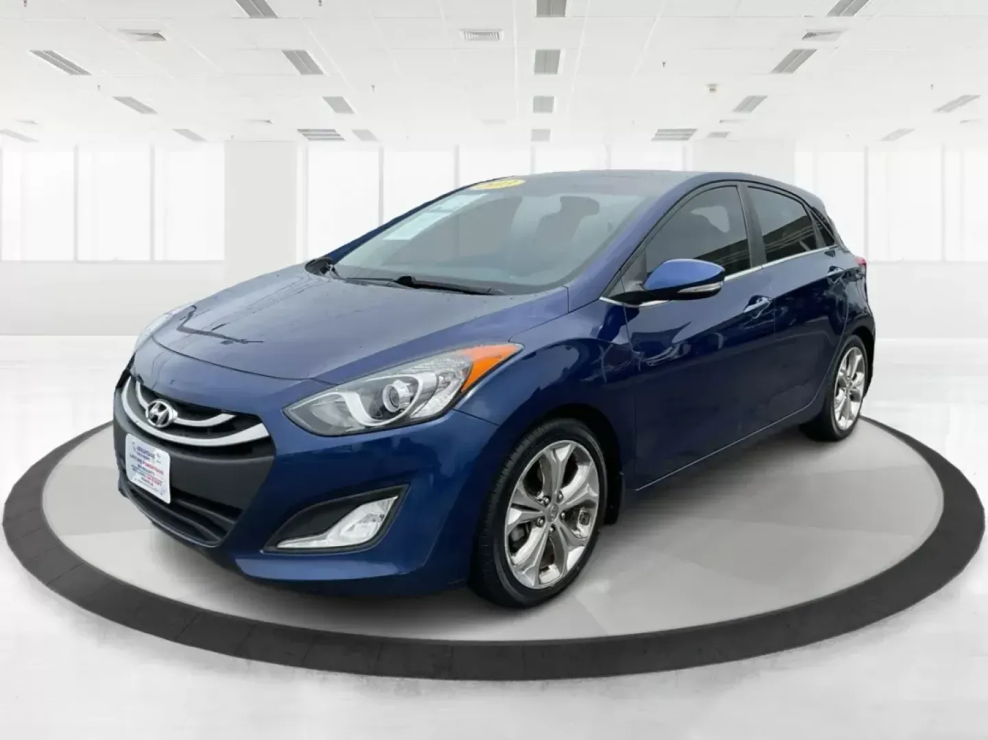 2013 Hyundai Elantra GT Base (KMHD35LE4DU) with an Other engine, located at 4508 South Dixie Dr, Moraine, OH, 45439, (937) 908-9800, 39.689976, -84.218452 - ### Discover Your Next Adventure with the 2013 Hyundai Elantra GT at Advantage Car and Credit!<br /> <br /> Are you looking for a reliable vehicle that enhances your daily commute and weekend getaways? Look no further than the 2013 Hyundai Elantra GT, available now at Advantage Car and Credit in Fai - Photo#7