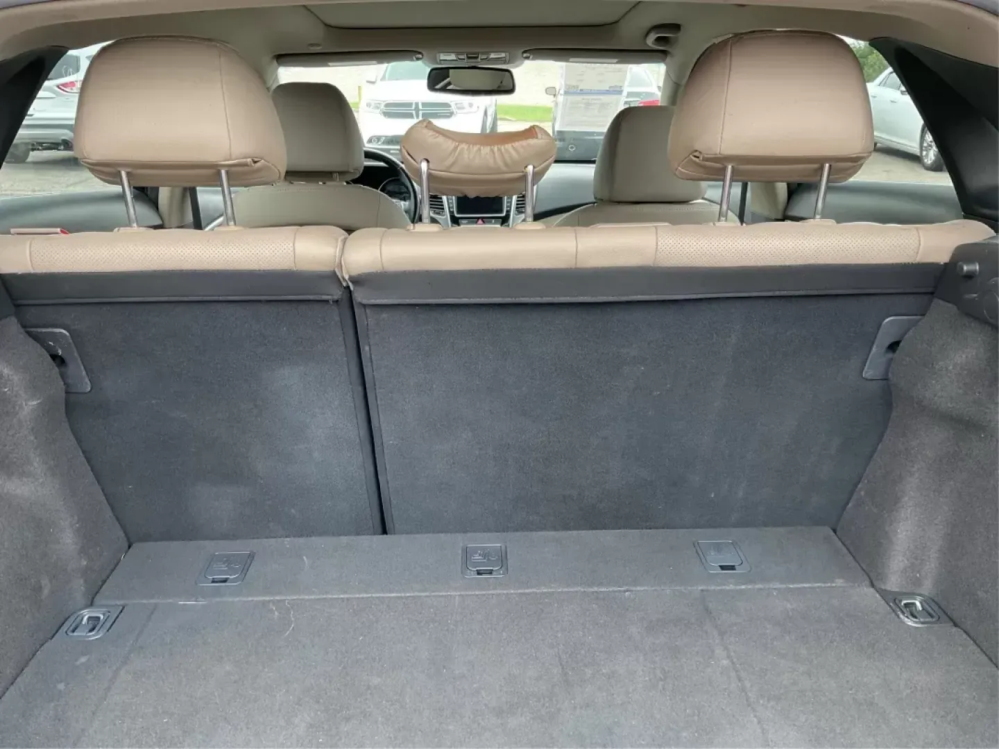 2013 Hyundai Elantra GT Base (KMHD35LE4DU) with an Other engine, located at 4508 South Dixie Dr, Moraine, OH, 45439, (937) 908-9800, 39.689976, -84.218452 - ### Discover Your Next Adventure with the 2013 Hyundai Elantra GT at Advantage Car and Credit!<br /> <br /> Are you looking for a reliable vehicle that enhances your daily commute and weekend getaways? Look no further than the 2013 Hyundai Elantra GT, available now at Advantage Car and Credit in Fai - Photo#11