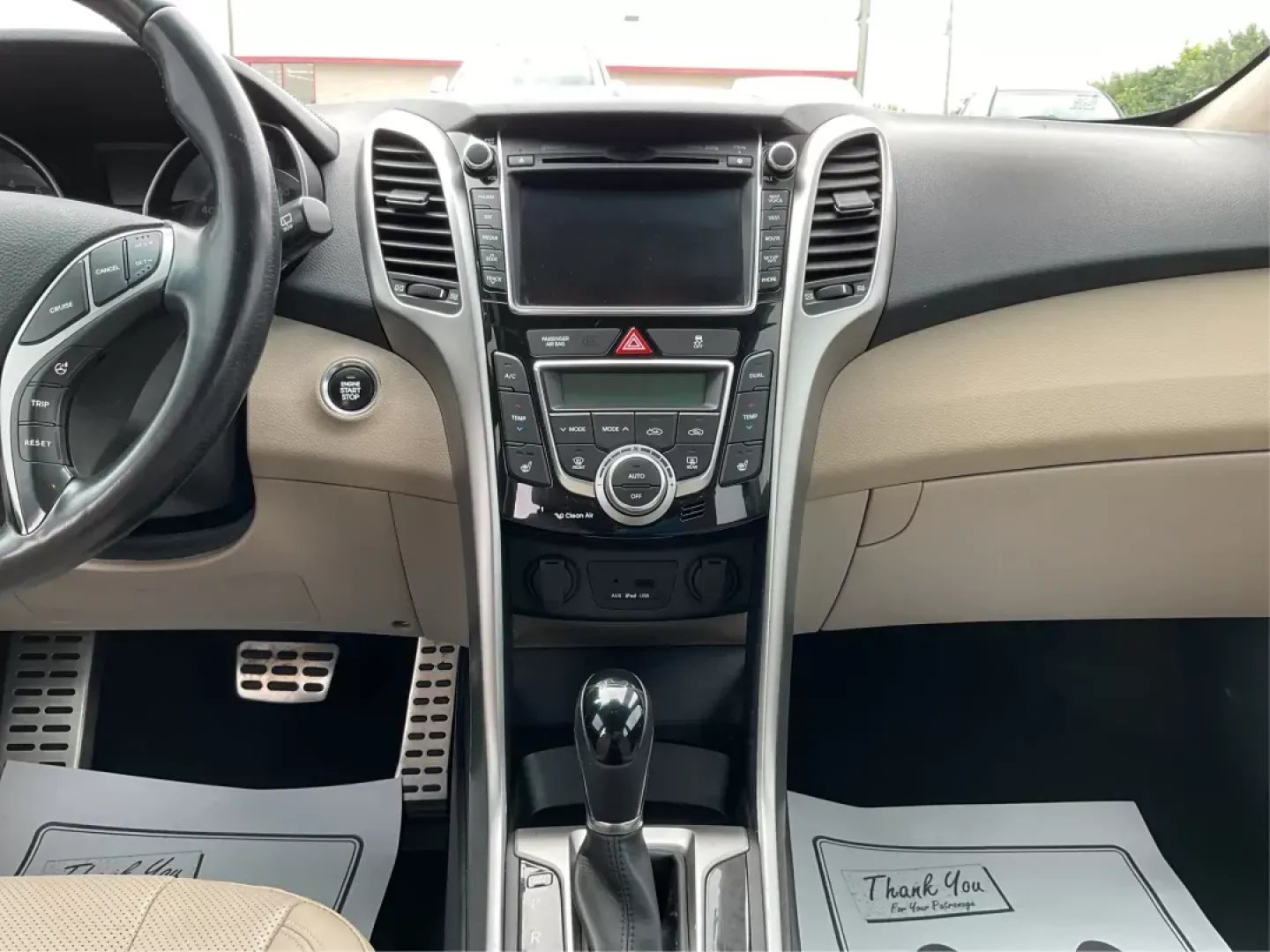 2013 Hyundai Elantra GT Base (KMHD35LE4DU) with an Other engine, located at 4508 South Dixie Dr, Moraine, OH, 45439, (937) 908-9800, 39.689976, -84.218452 - ### Discover Your Next Adventure with the 2013 Hyundai Elantra GT at Advantage Car and Credit!<br /> <br /> Are you looking for a reliable vehicle that enhances your daily commute and weekend getaways? Look no further than the 2013 Hyundai Elantra GT, available now at Advantage Car and Credit in Fai - Photo#12