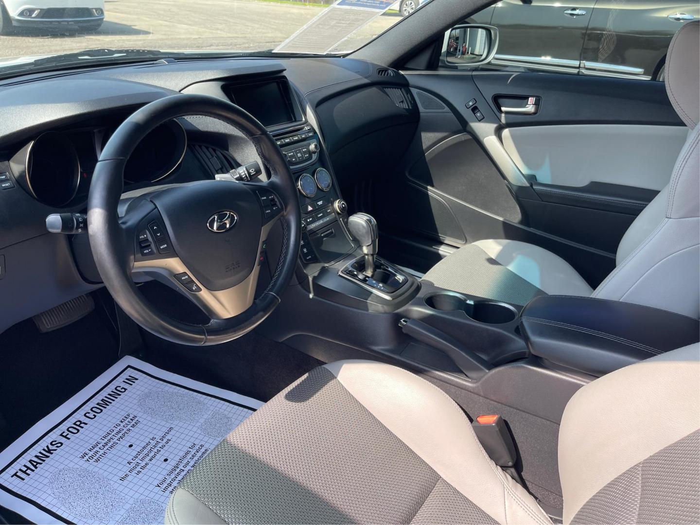 2013 Hyundai Genesis Coupe 2.0T Premium (KMHHT6KD1DU) with an Theta 2L I-4 DOHC engine, located at 1099 N County Rd 25A , Troy, OH, 45373, (937) 908-9800, 40.057079, -84.212883 - 2013 Hyundai Genesis Coupe 2.0T Premium - Photo#8